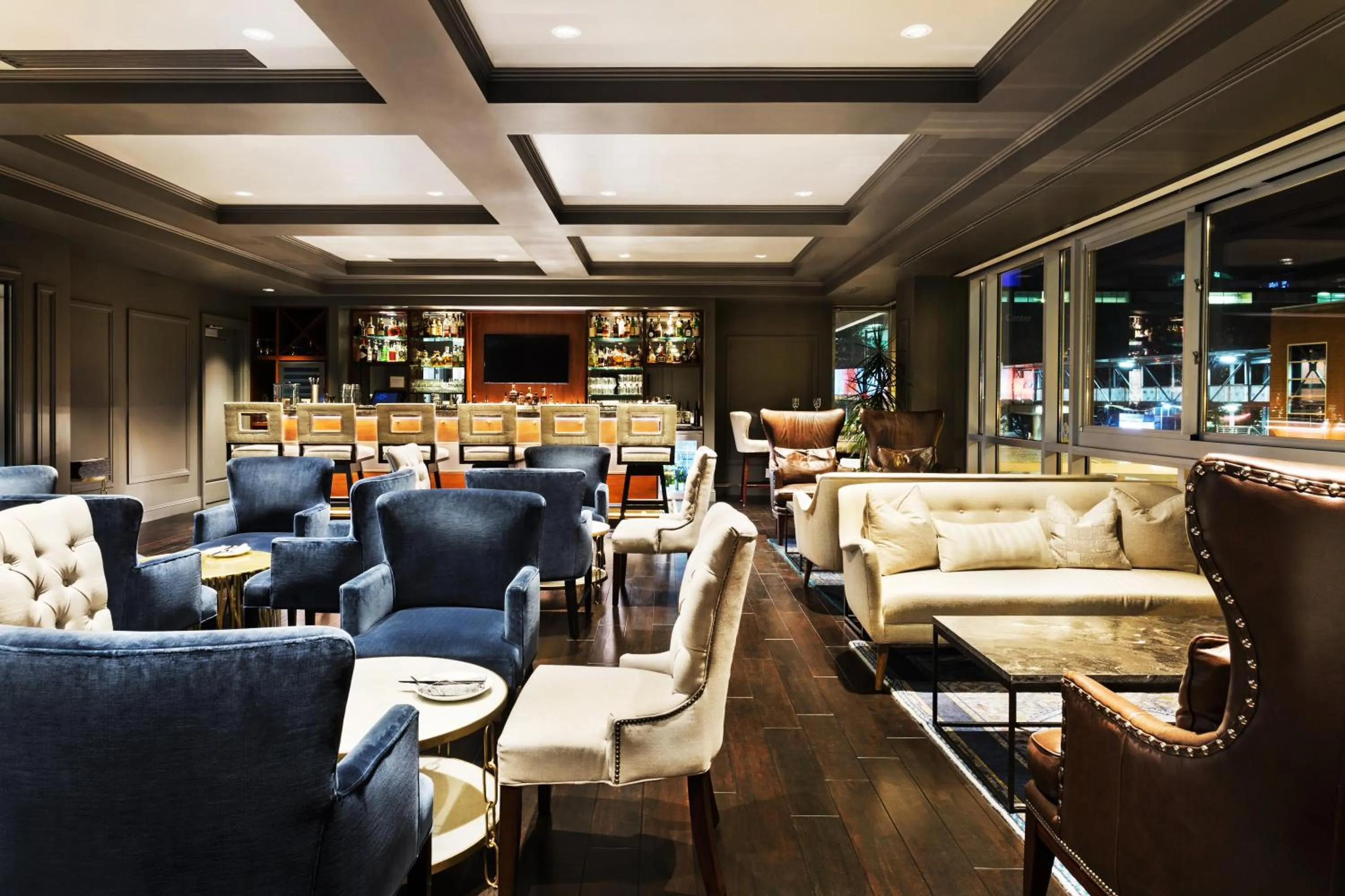 Restaurant/places to eat in The TENNESSEAN Hotel