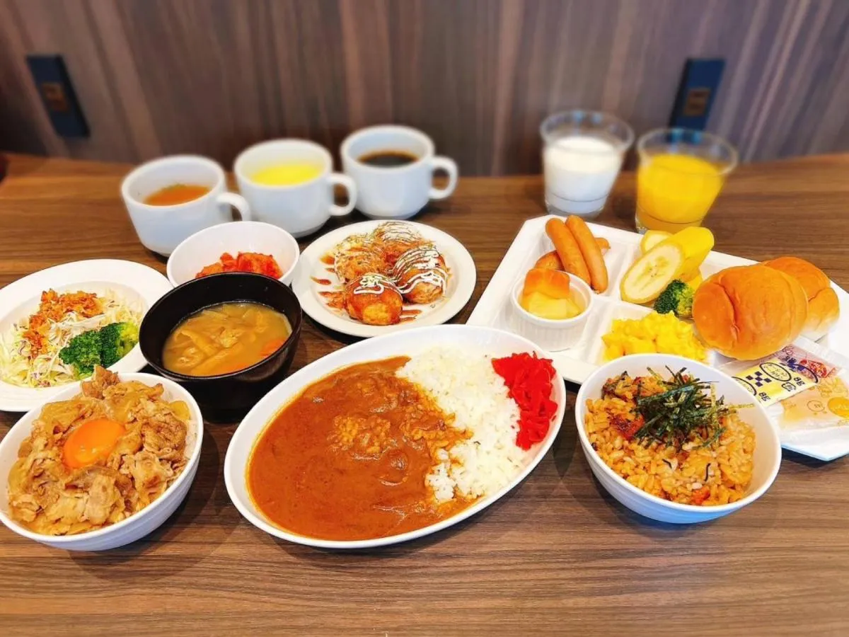 Restaurant/places to eat in Astil Hotel Shinosaka Precious