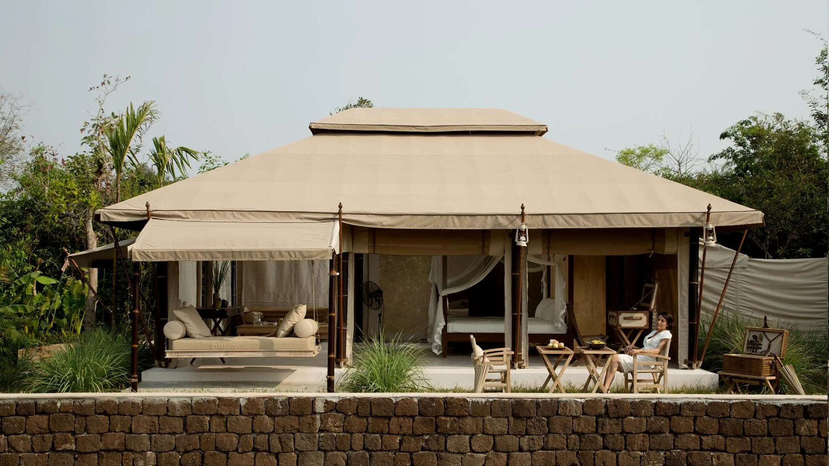 Balcony/Terrace in The Beige