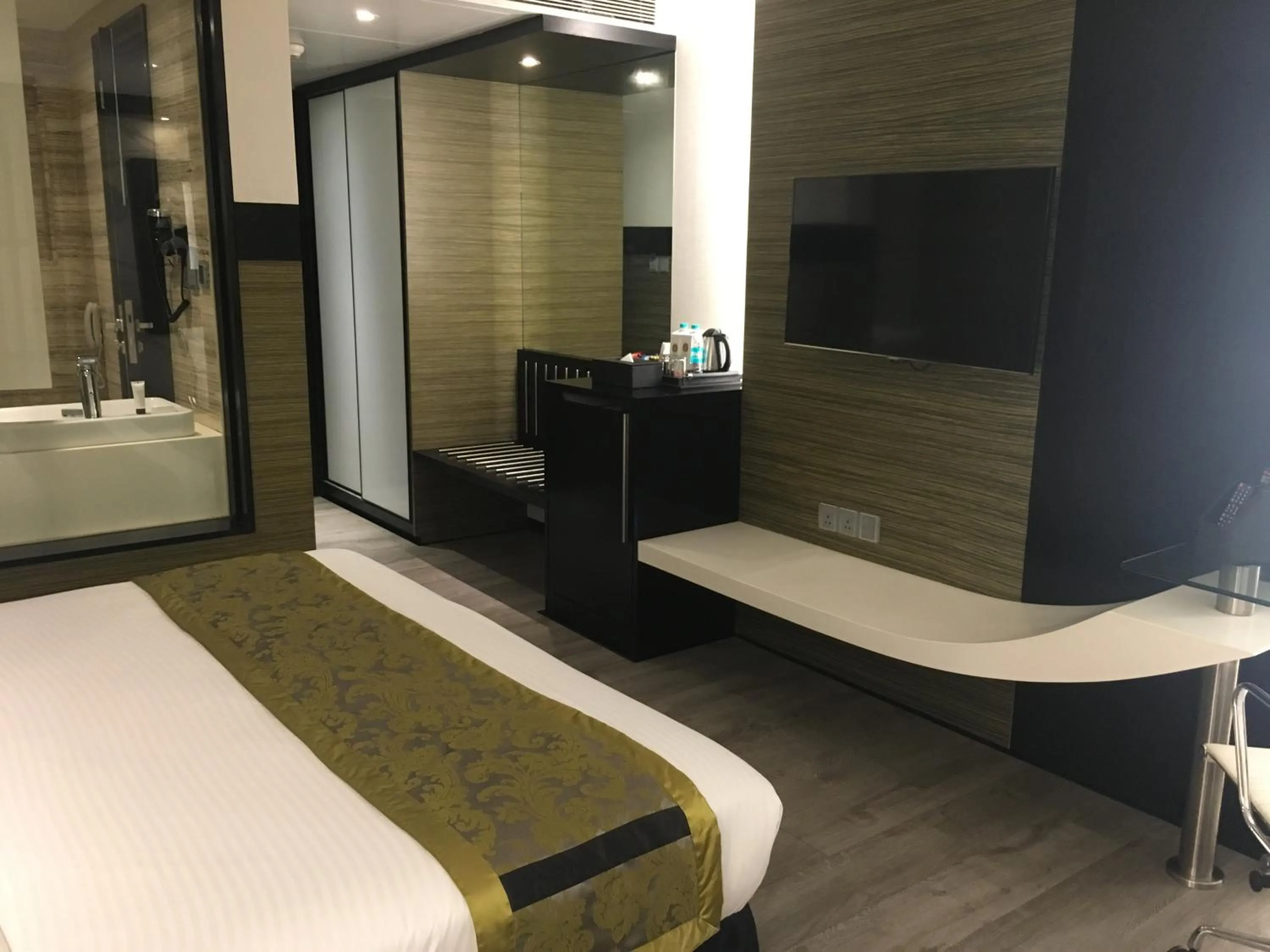 Bedroom, Bed in The Empresa Hotel