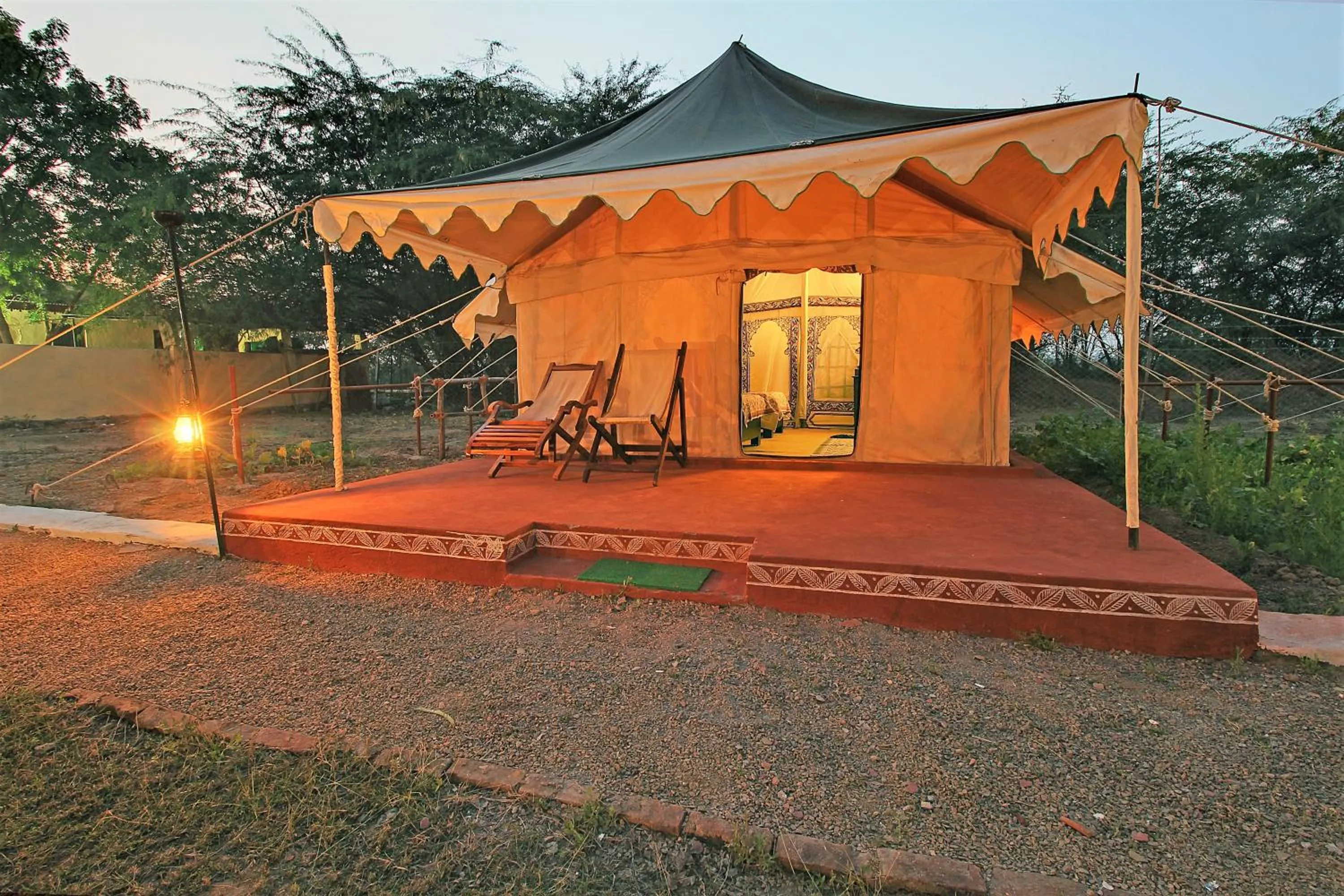 Patio in Bhadrawati - A Riverside Safari Lodge Ranthambore