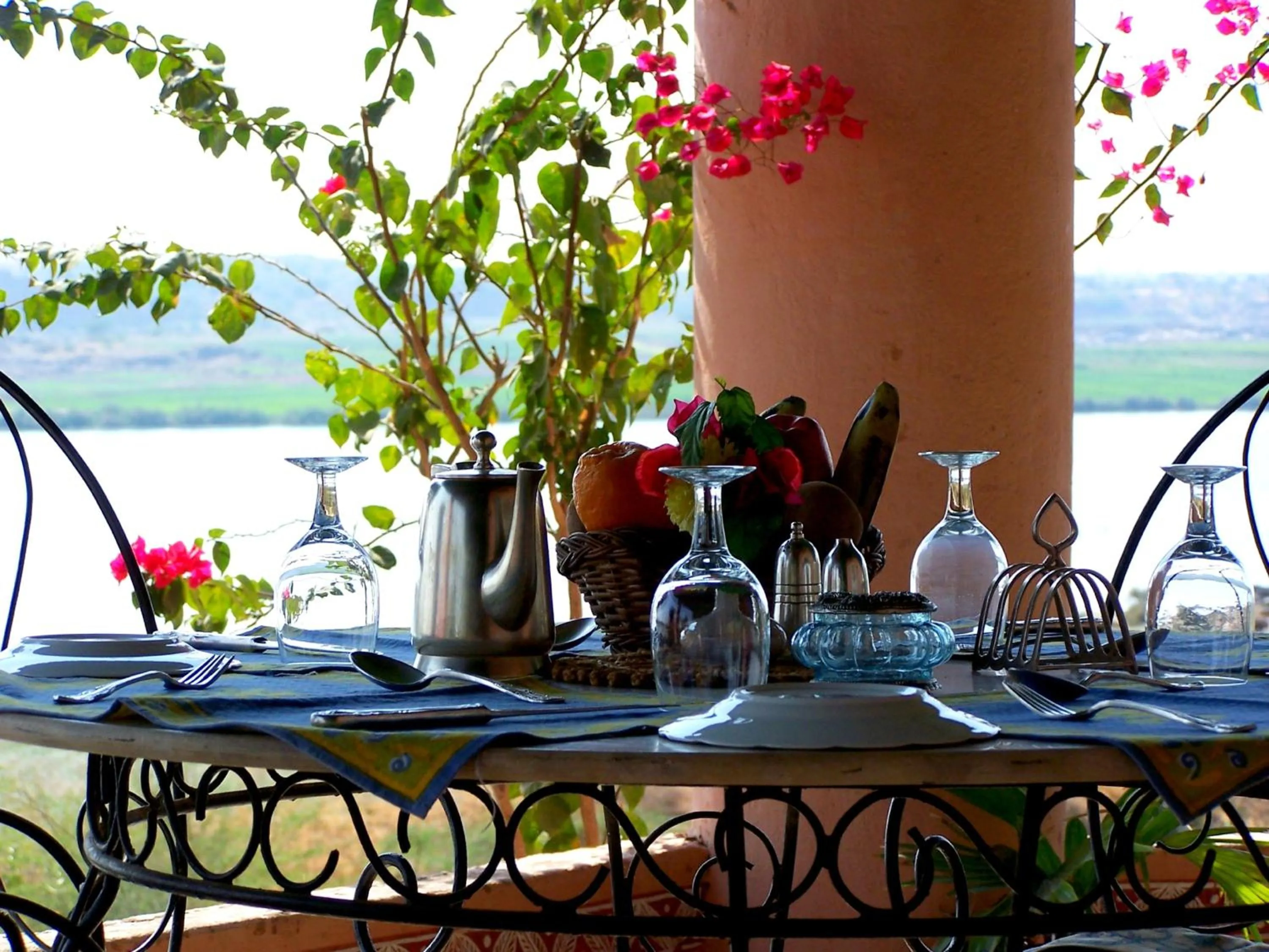 Food and drinks in Bhadrawati - A Riverside Safari Lodge Ranthambore