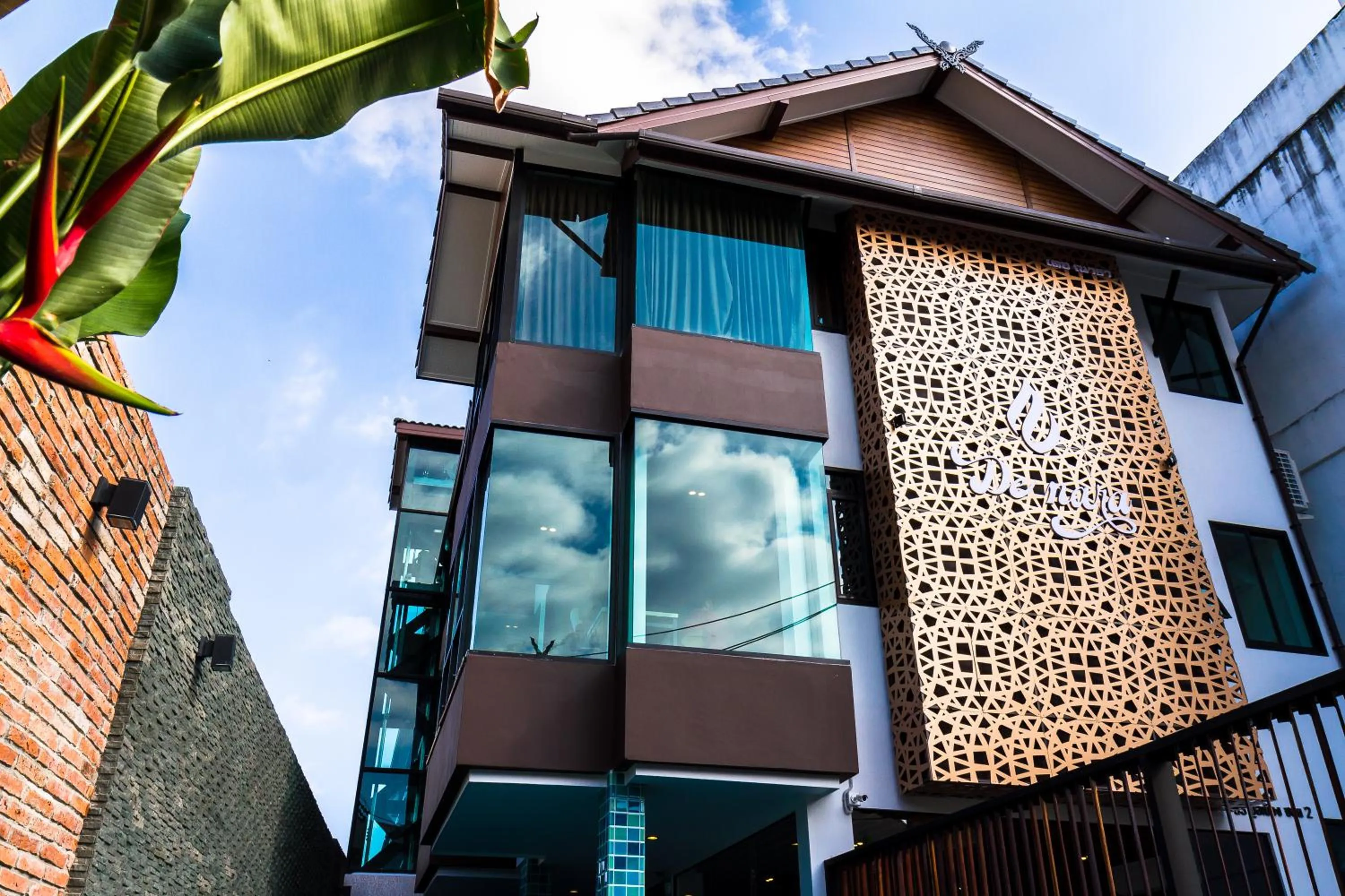 Facade/entrance in Hotel De Nara