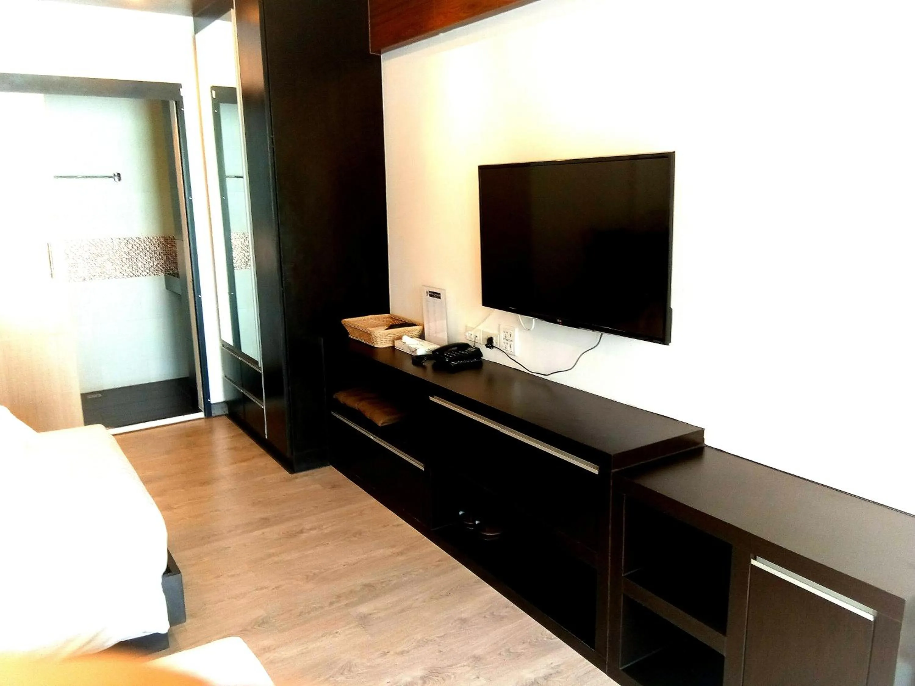 Photo of the whole room in Hotel De Nara