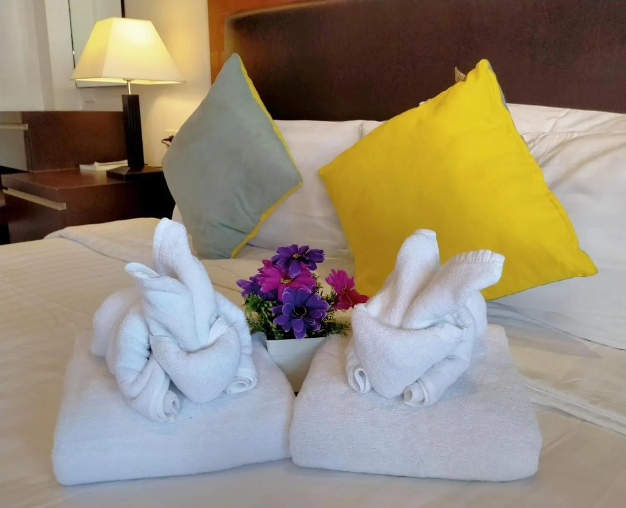 Bed in Hotel De Nara