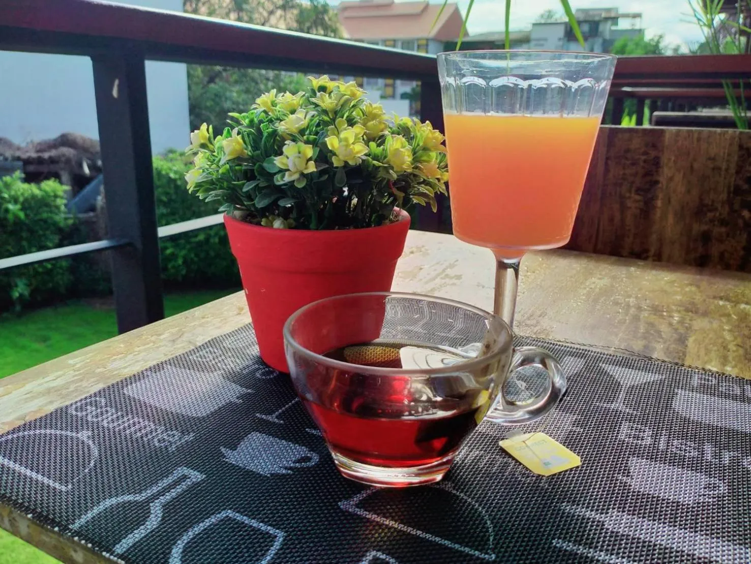 Food and drinks in Hotel De Nara