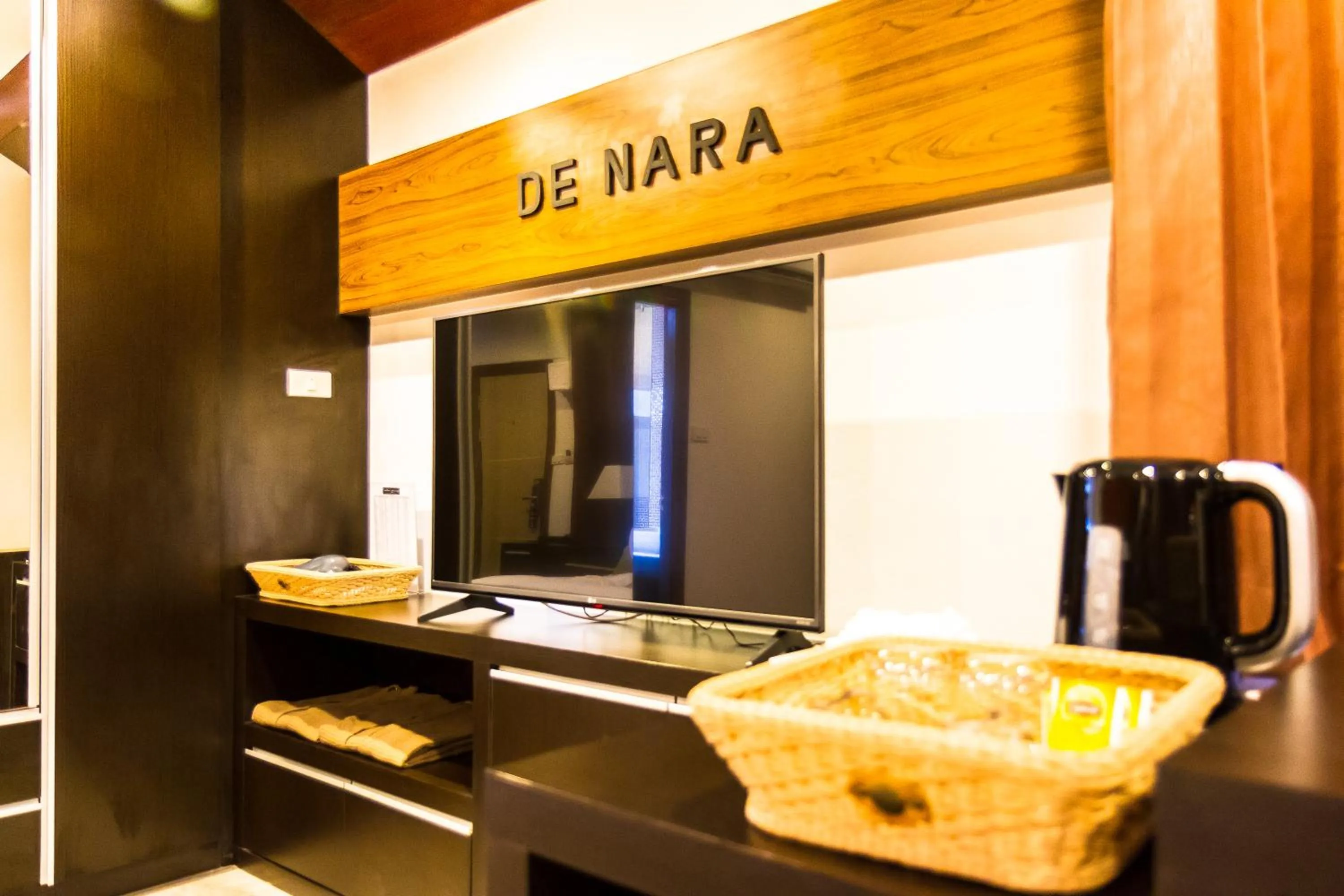 Coffee/tea facilities in Hotel De Nara