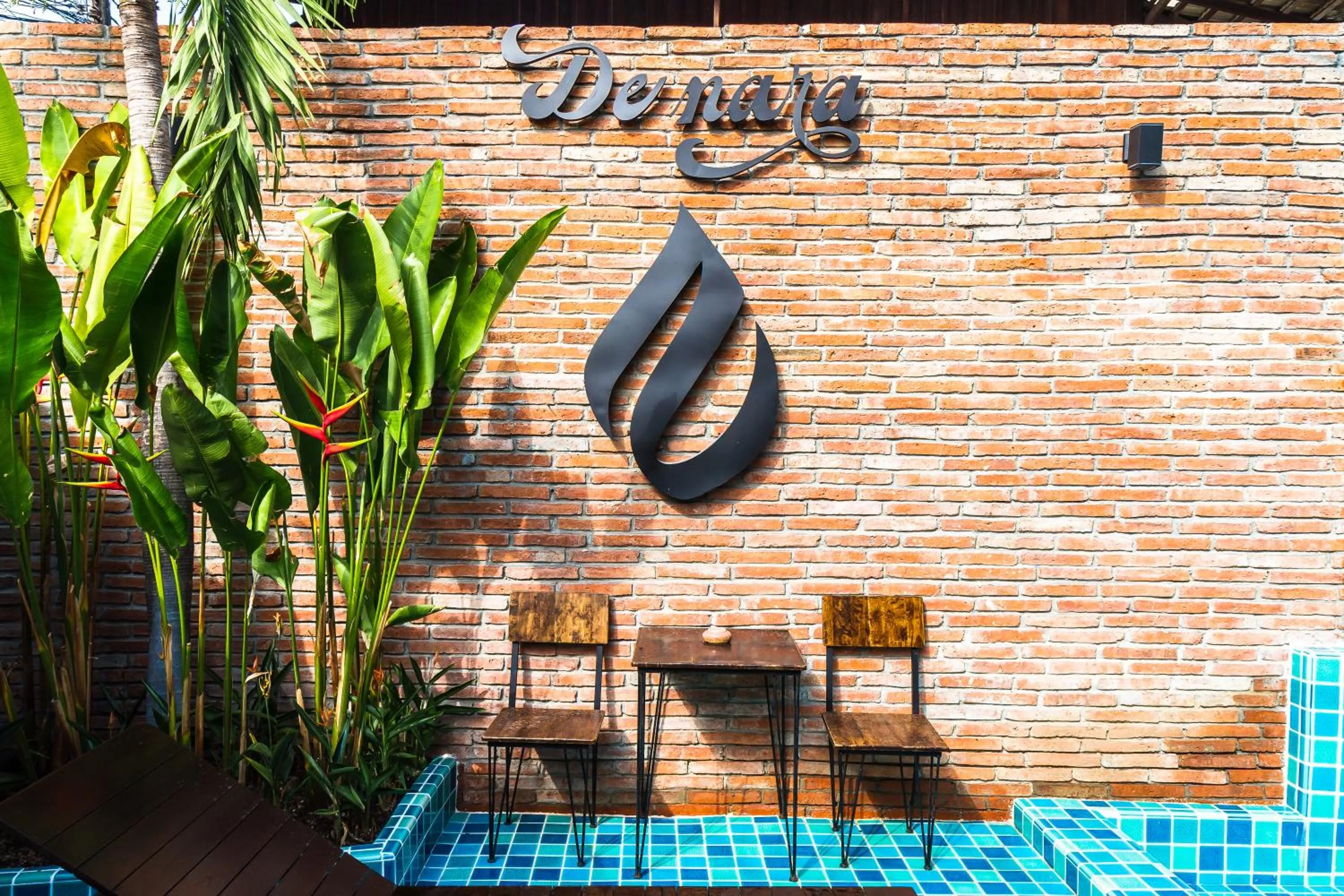 Swimming pool in Hotel De Nara