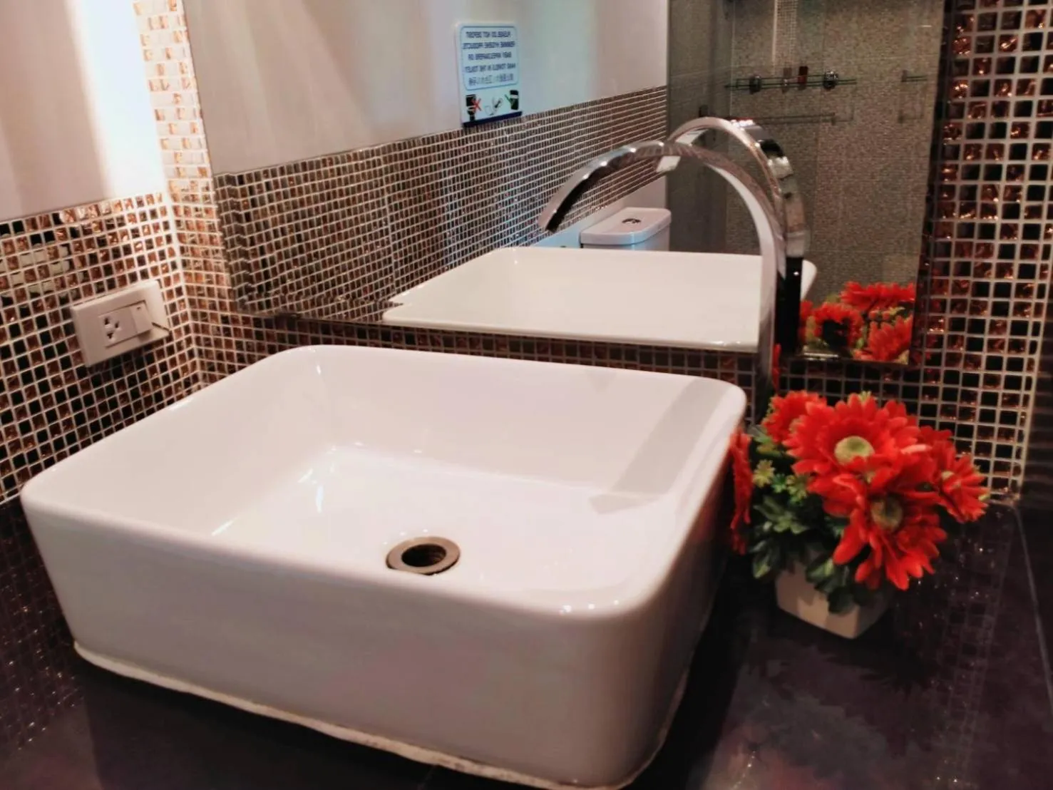 Bathroom in Hotel De Nara