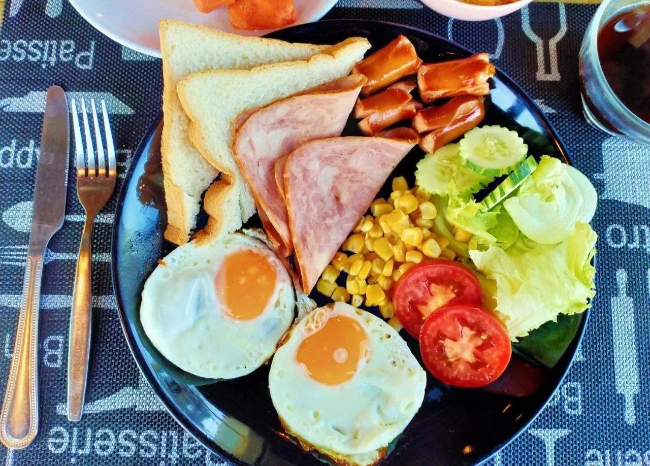 Breakfast in Hotel De Nara