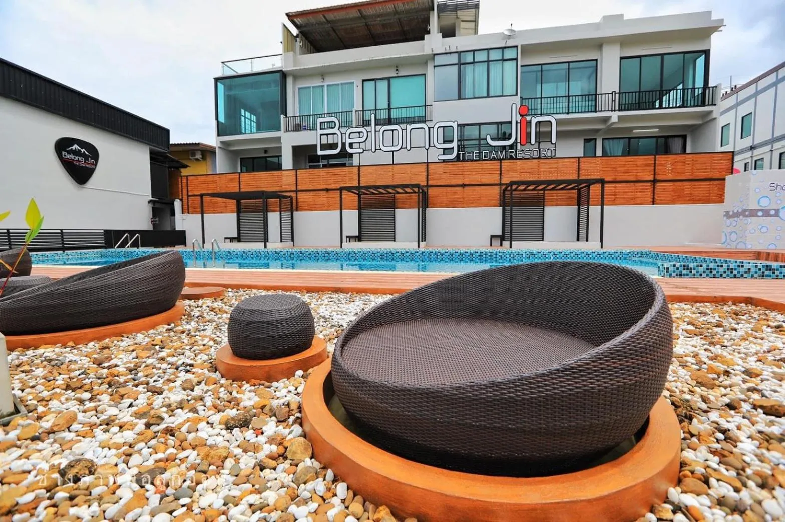 Swimming pool in Belong Jin The Dam Hotel And Resort