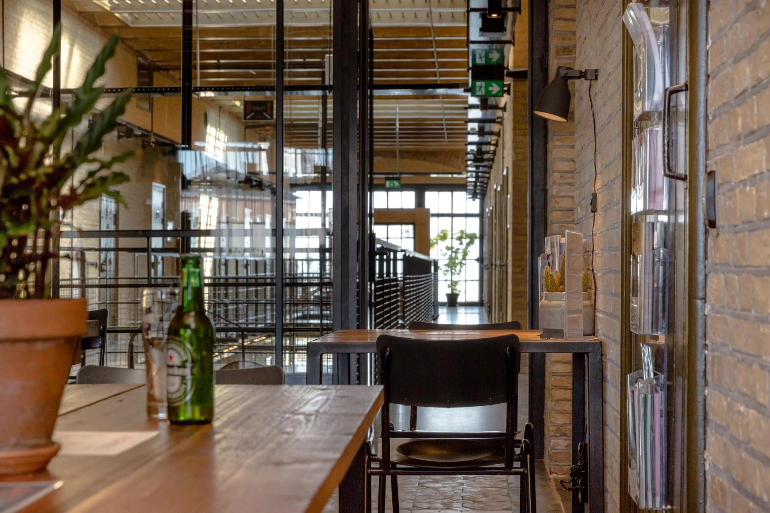 Lounge or bar in Alibi Hostel Leeuwarden