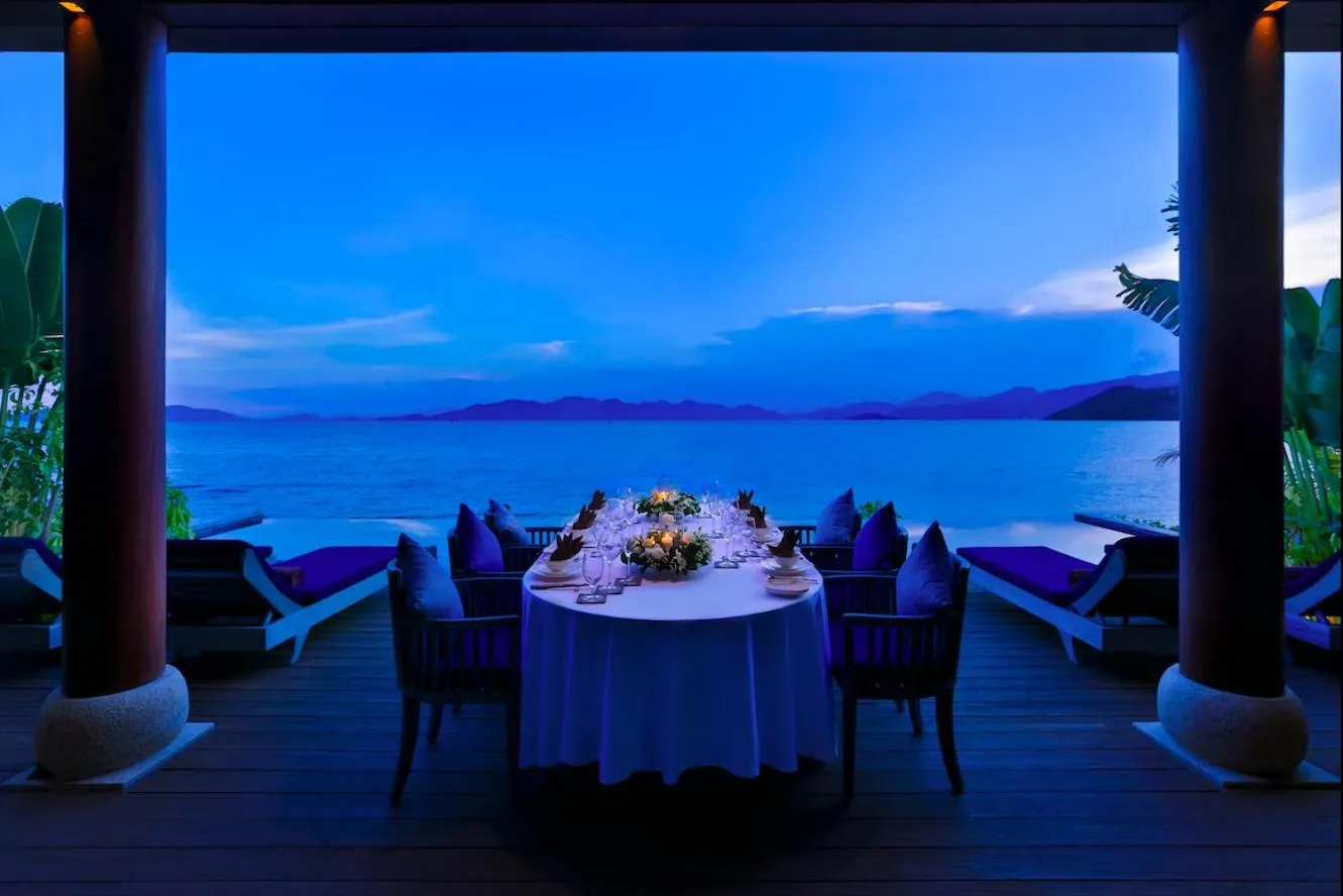 Dining area in An Lam Retreats Ninh Van Bay