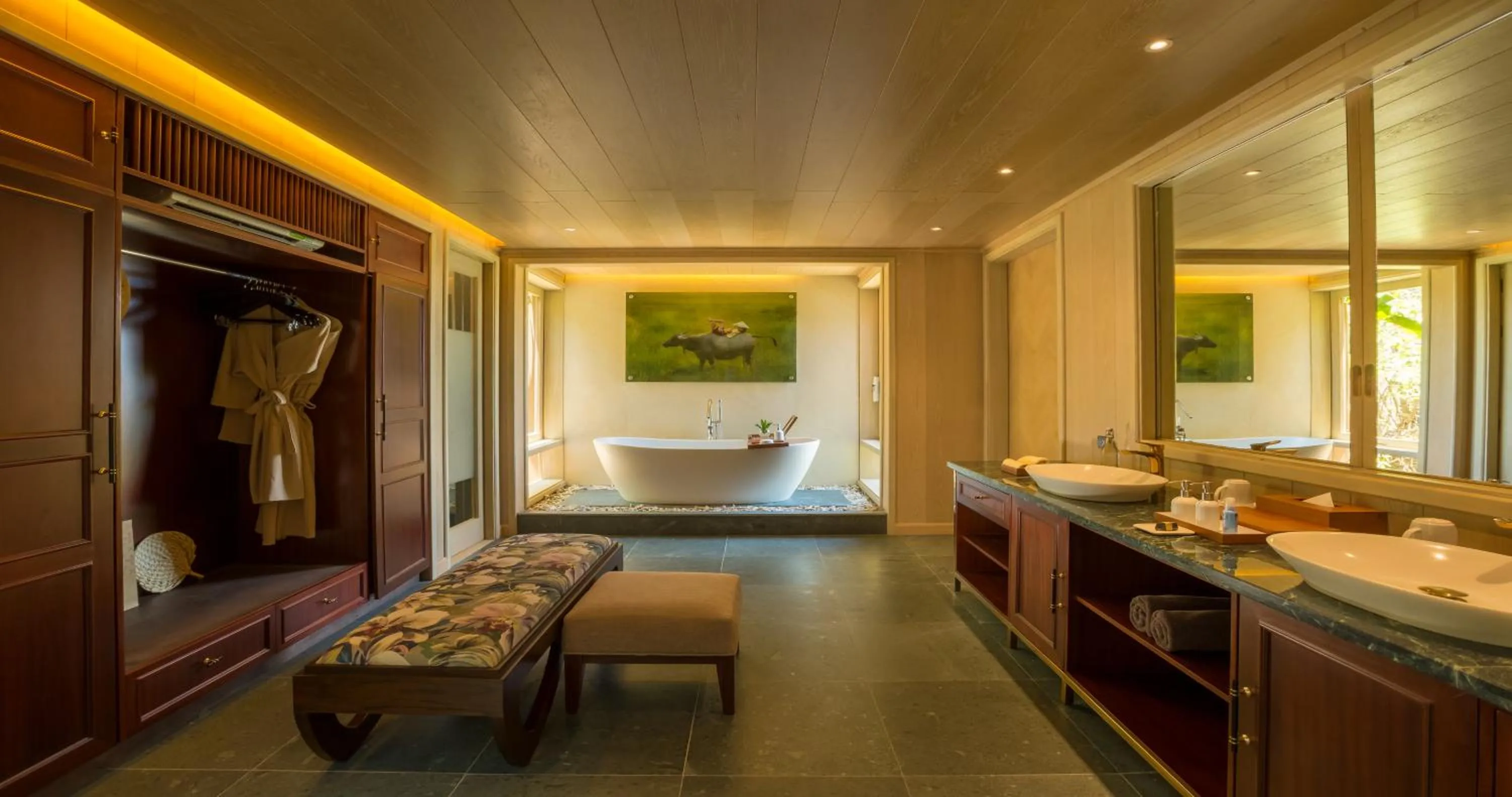 Bathroom, Bed in An Lam Retreats Ninh Van Bay
