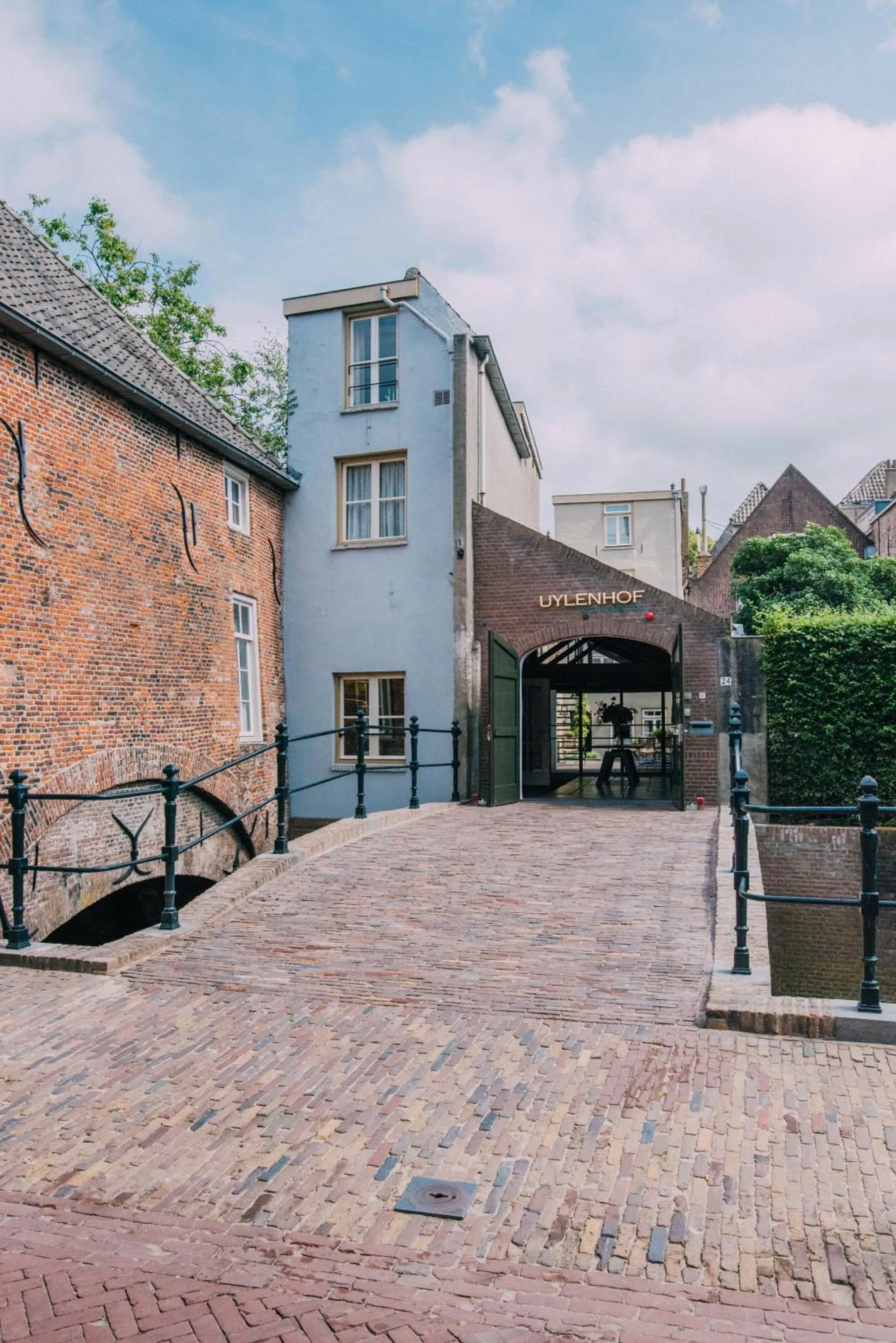 Property building in Uylenhof Hotel