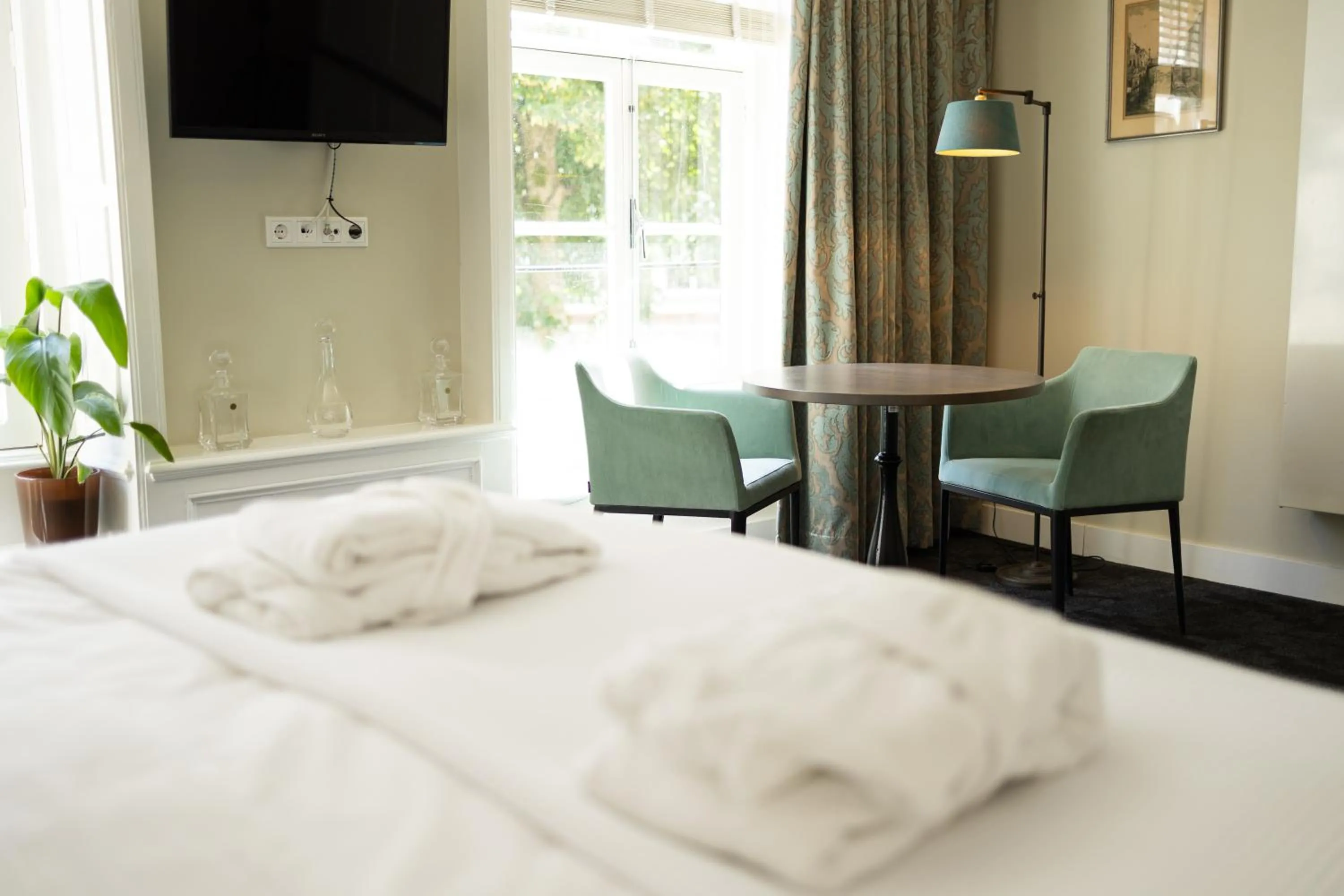 Bed in Uylenhof Hotel