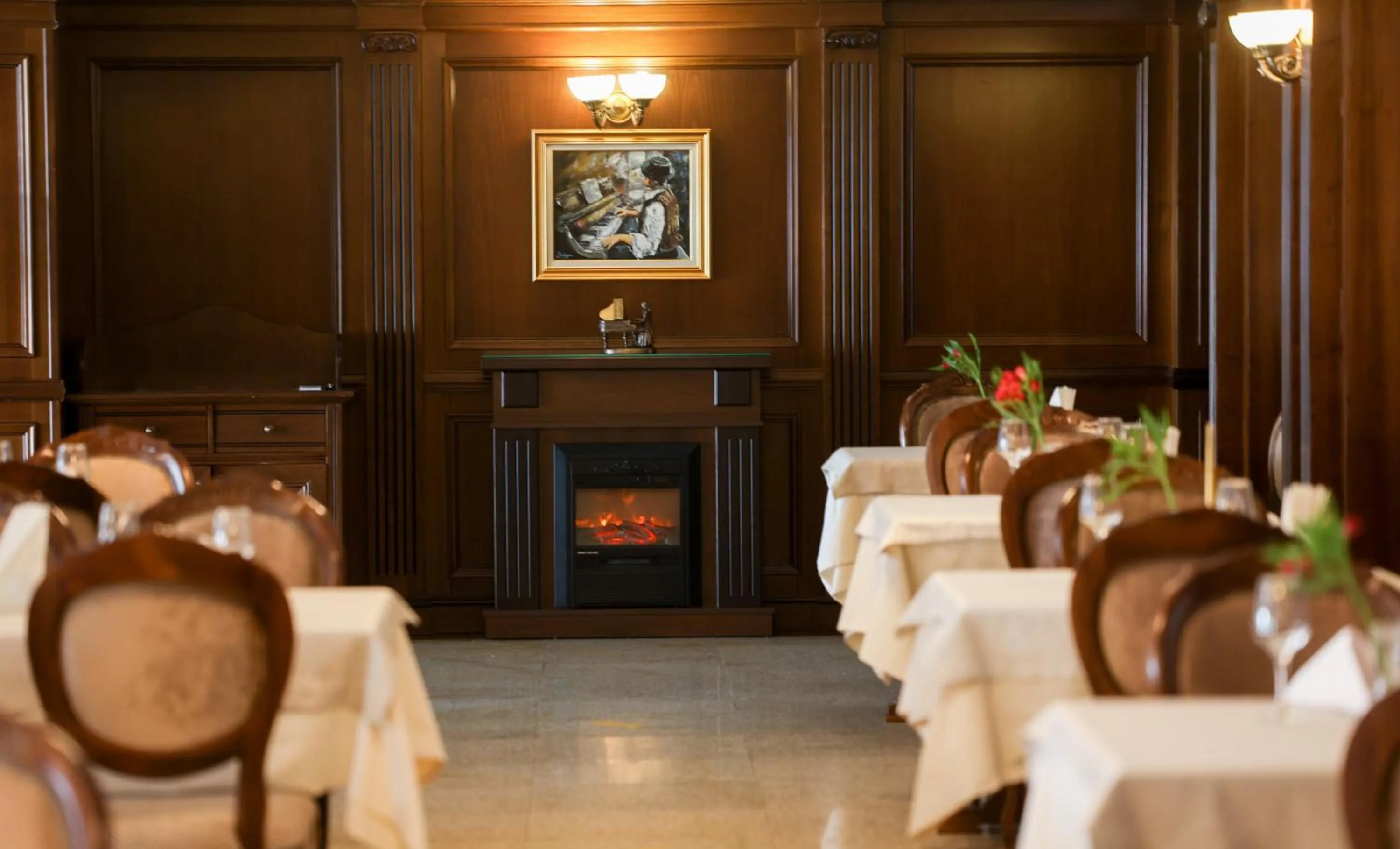 Restaurant/places to eat in Hotel Carmen