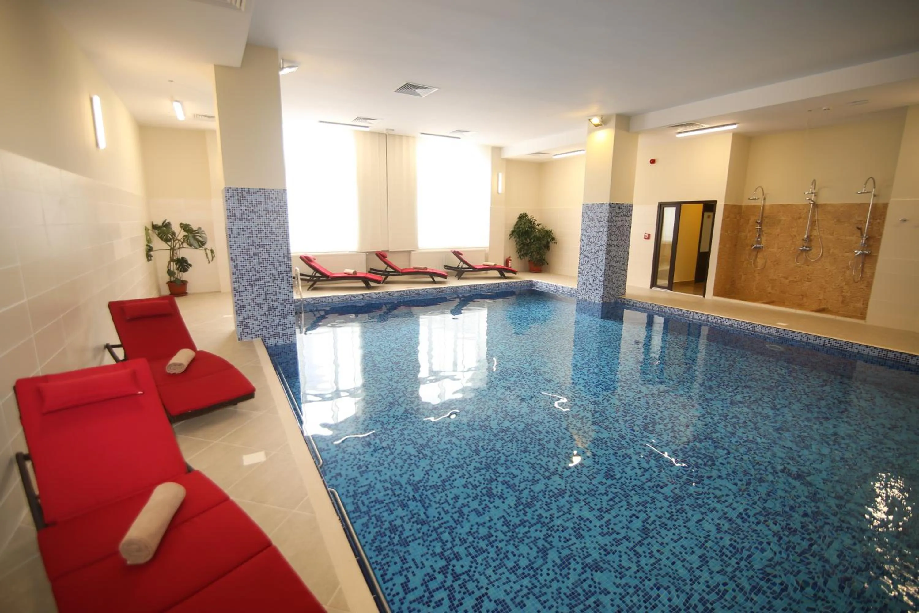 Swimming pool in Hotel Carmen