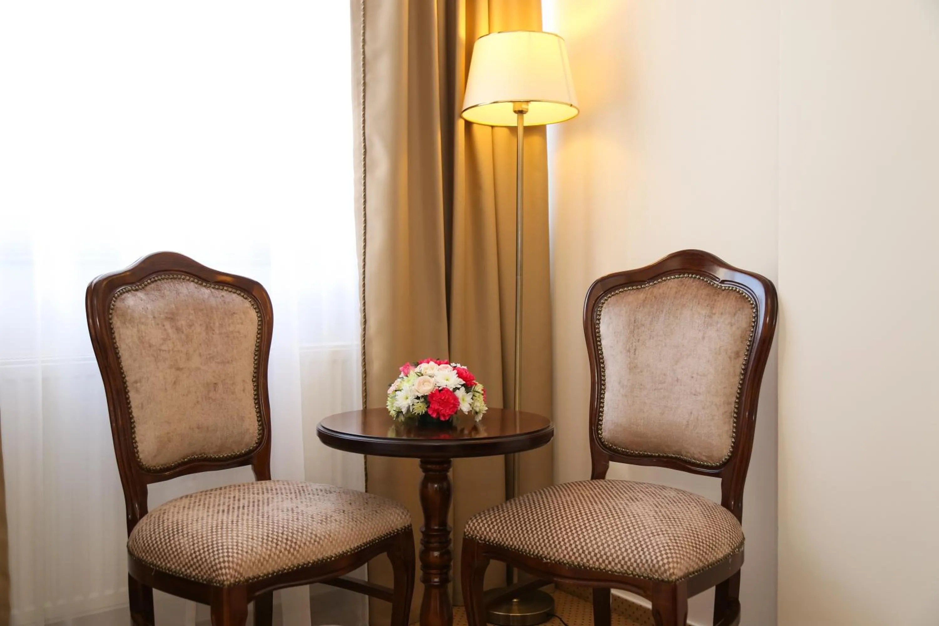 Seating area in Hotel Carmen