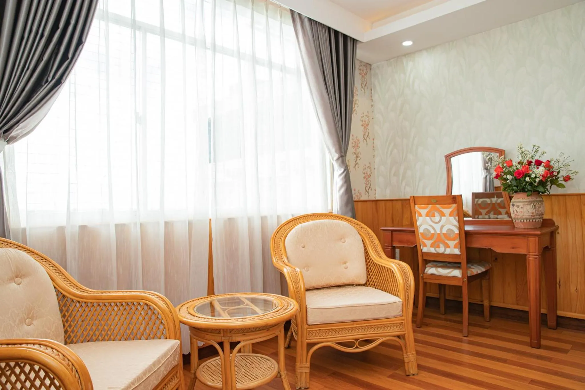 Seating area in Tre Xanh Hotel