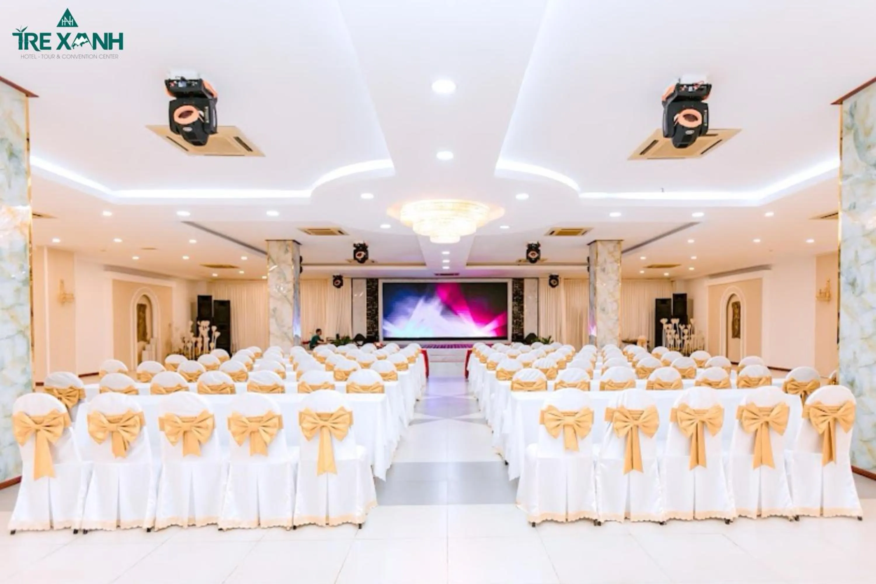 wedding in Tre Xanh Hotel