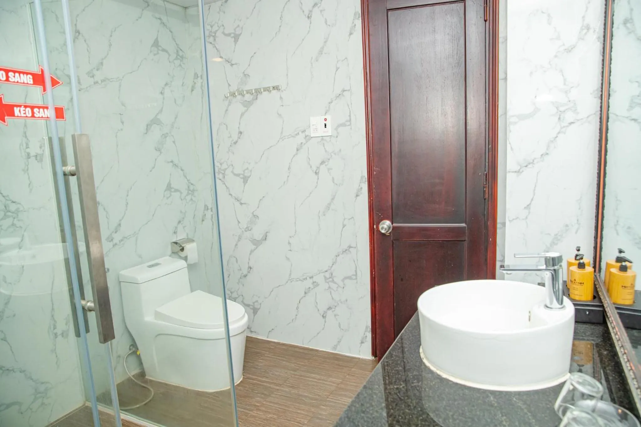 Toilet in Tre Xanh Hotel