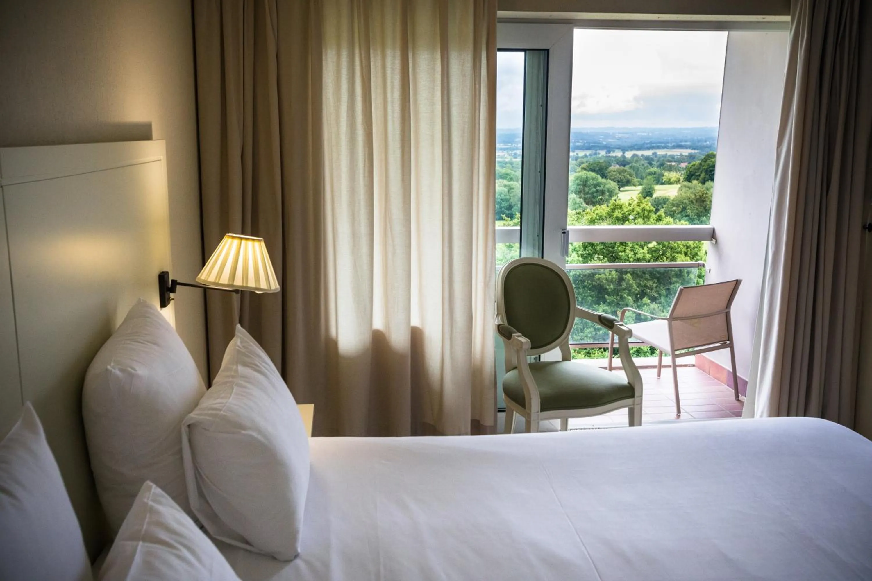 Bedroom, Bed in Domaine des Dryades