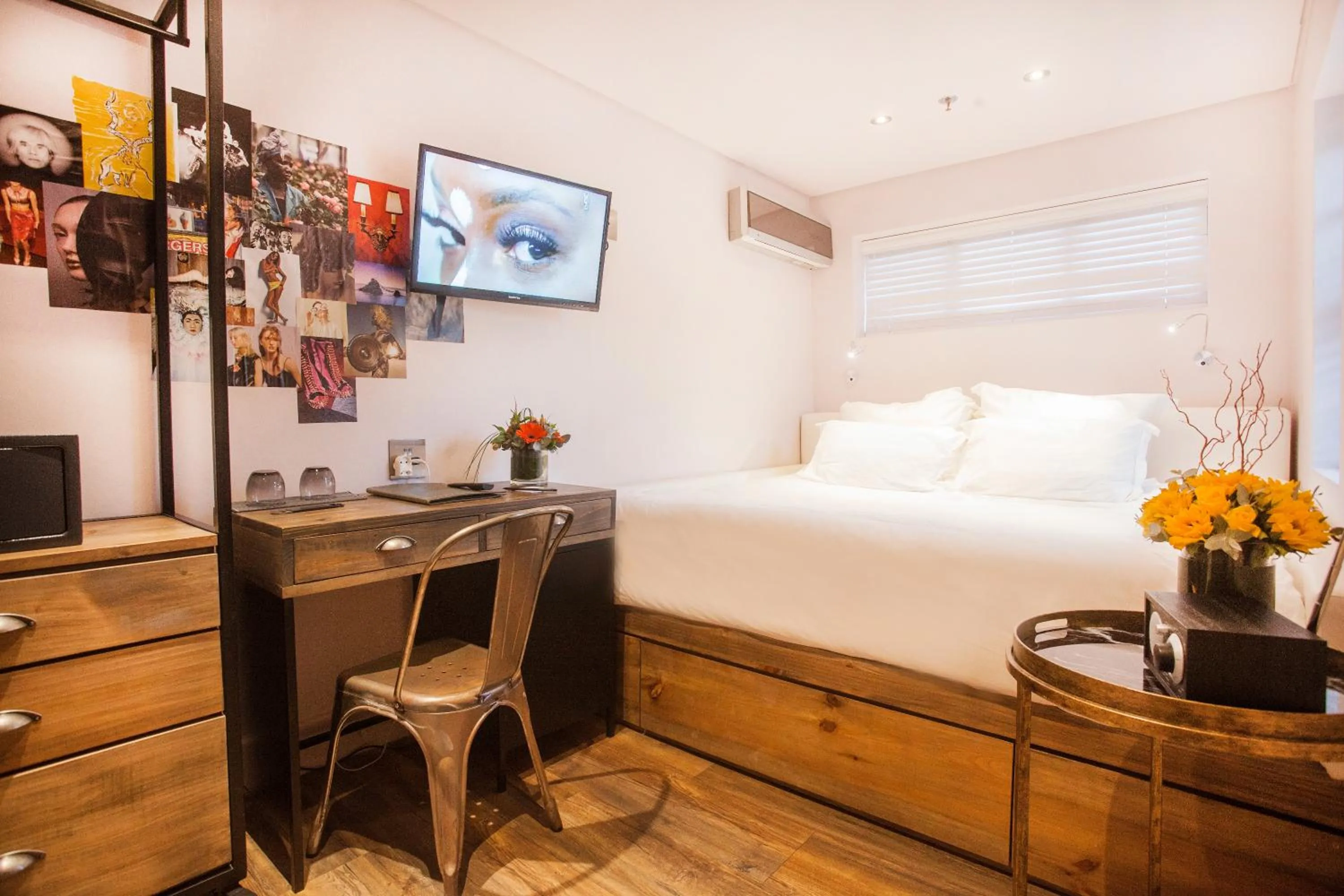 Bed in The Grey Hotel