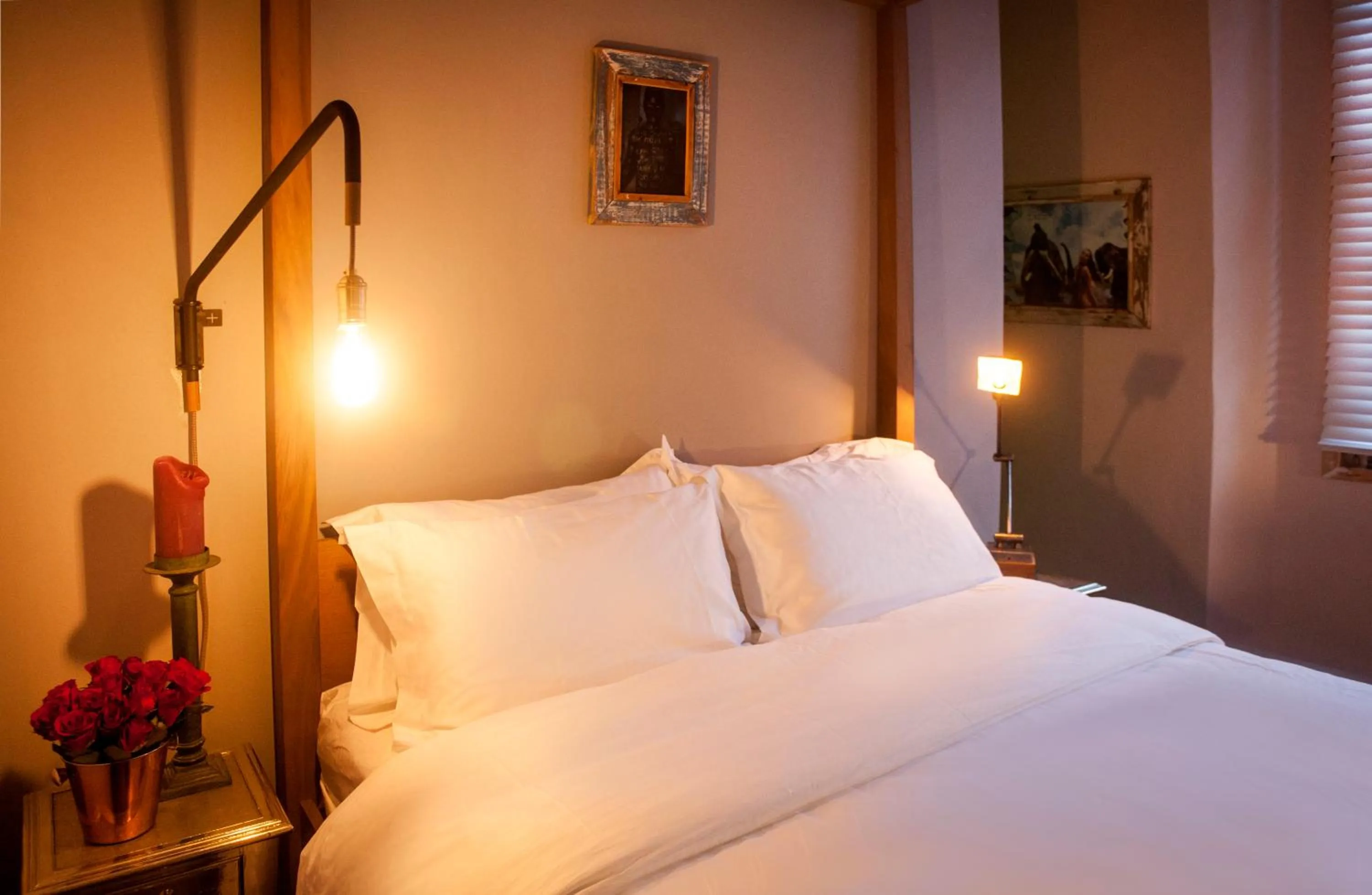 Bedroom, Bed in The Grey Hotel