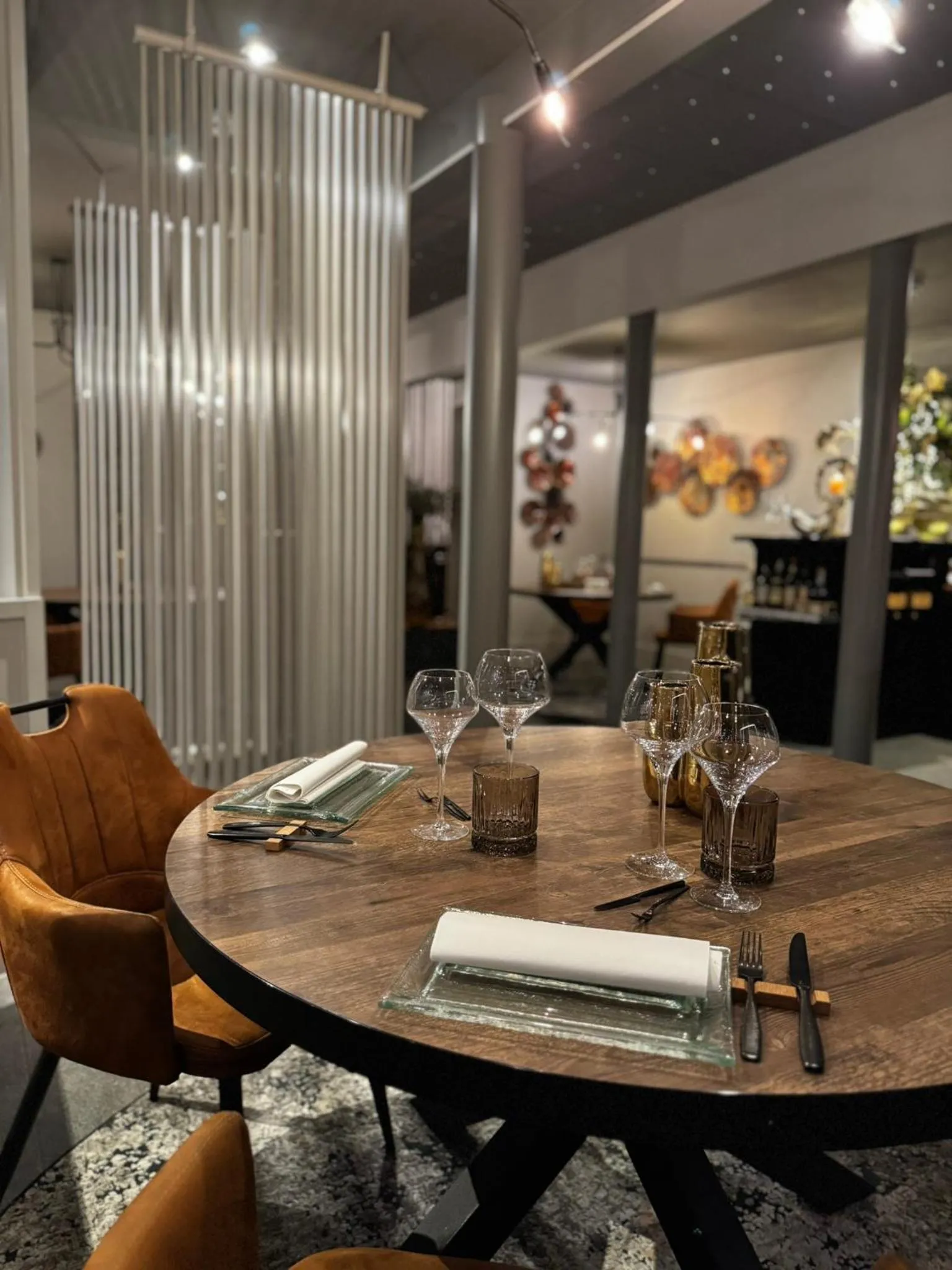 Restaurant/places to eat in RAVeL Hotel Cyrano