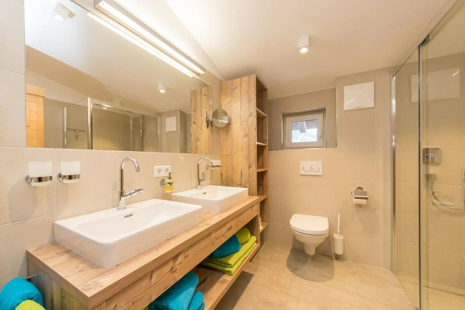 Shower in Ferienhaus Hohenwarter
