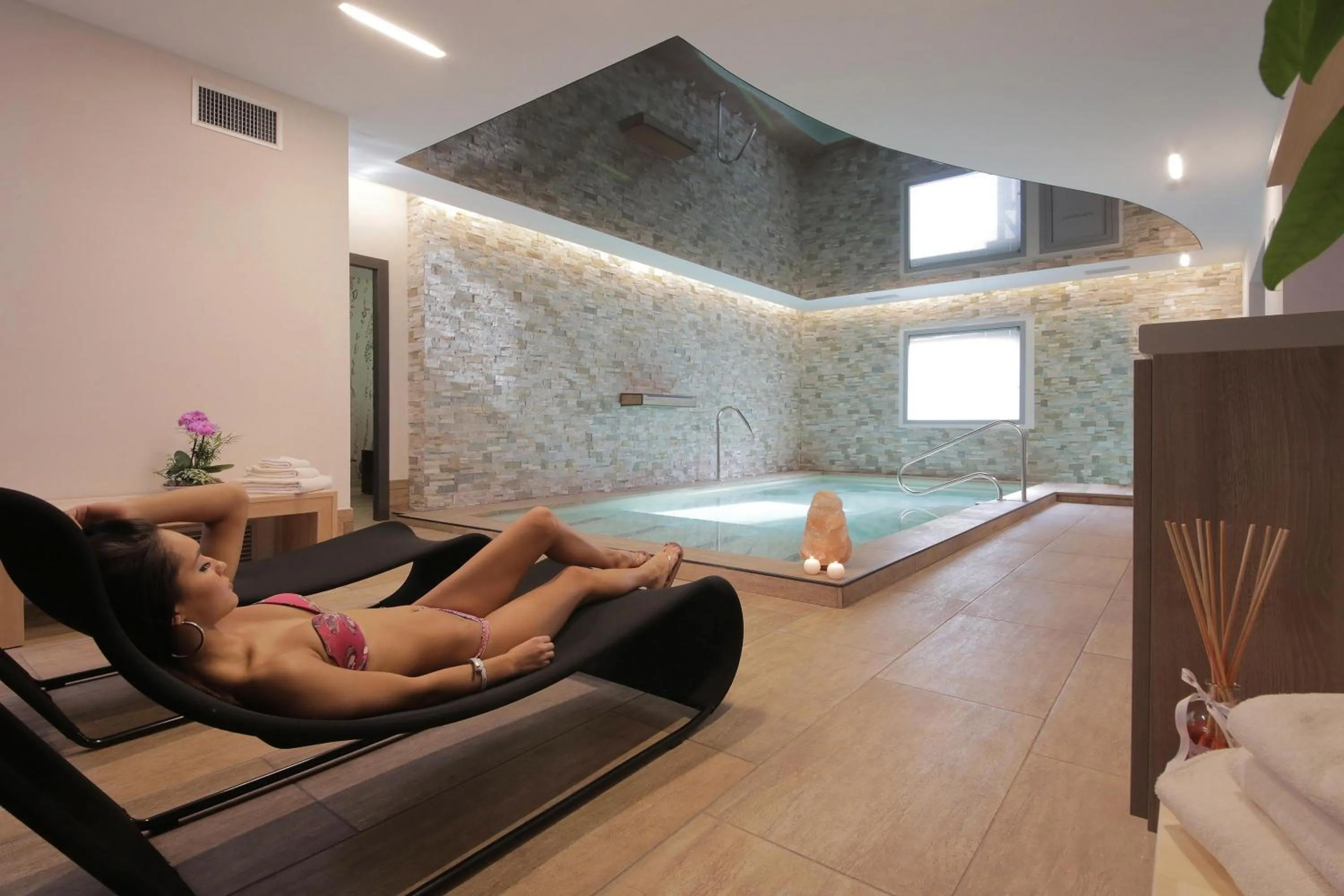 Hot Tub in Boutique Hotel Bramante & SPA