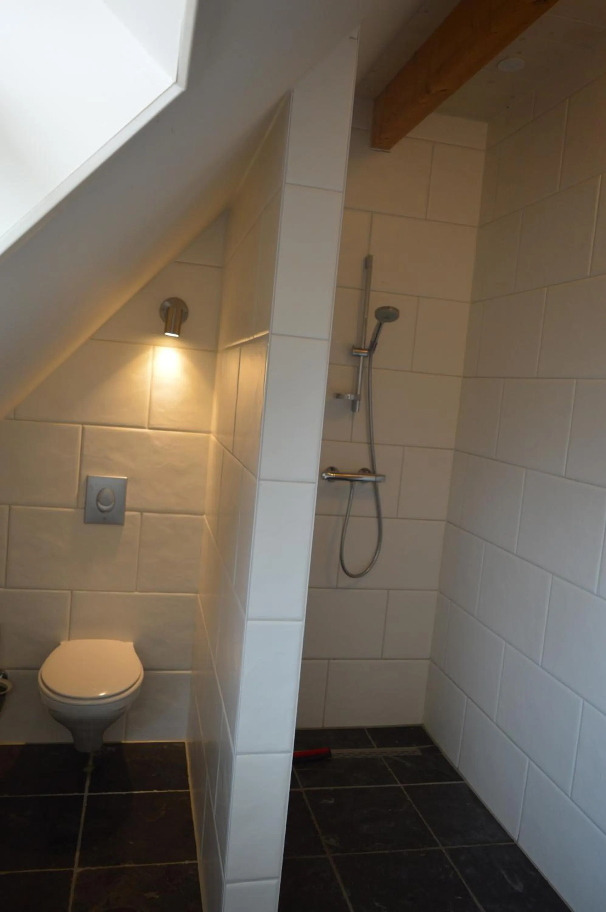 Bathroom in B&B Idylle aan Zee incl 2 Wellnessstudios