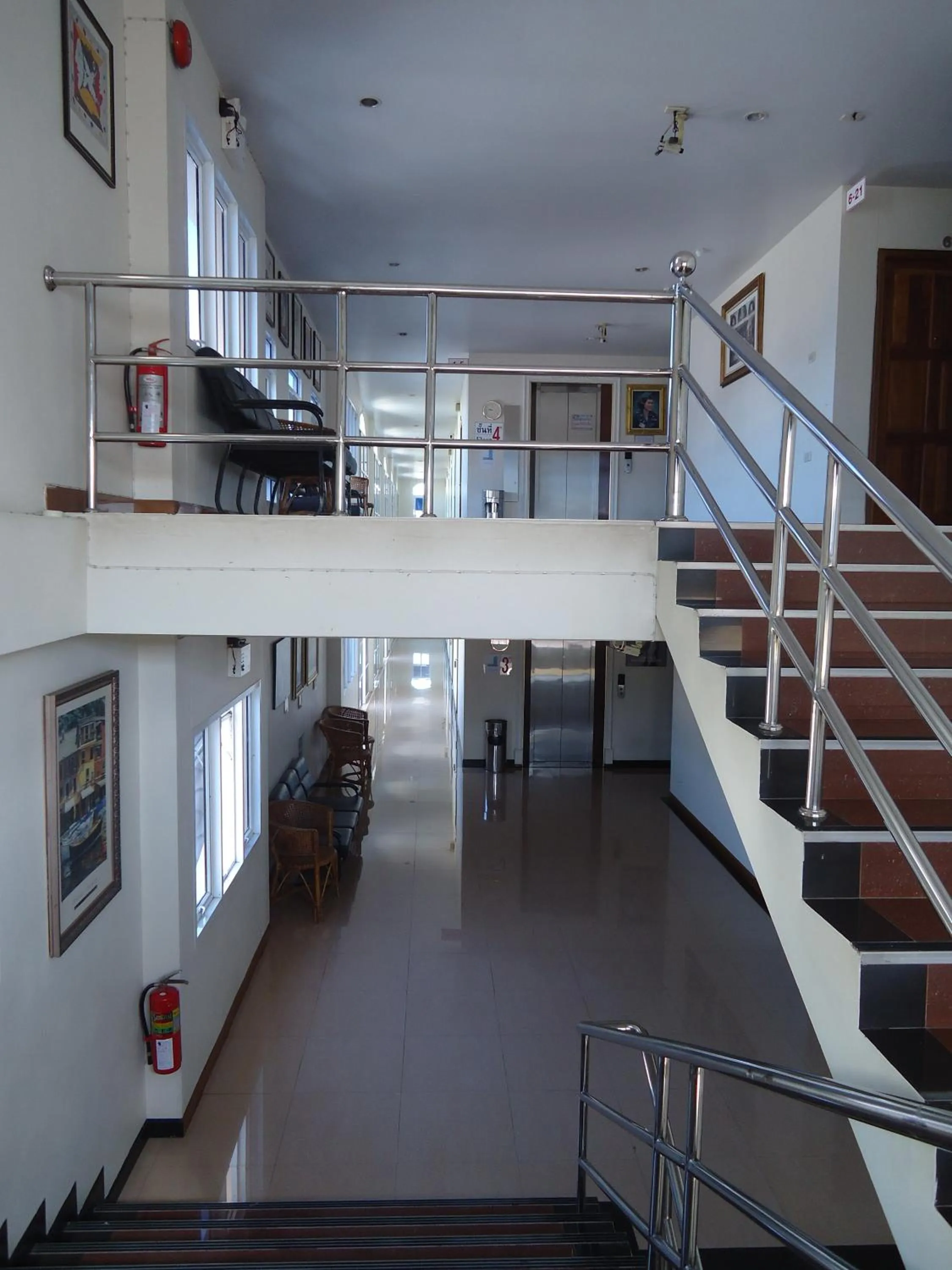 Area and facilities in Phadaeng Hotel