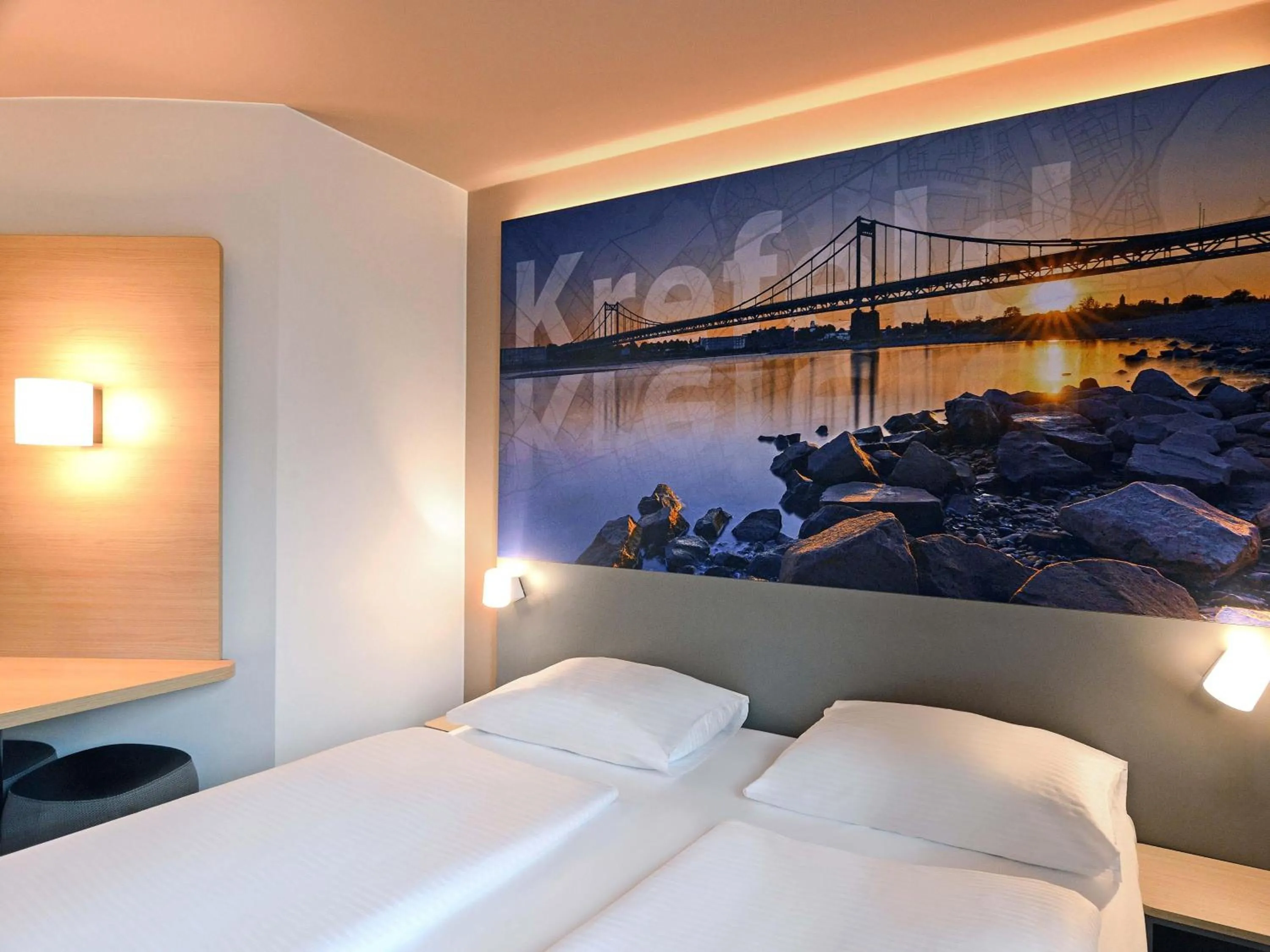 Photo of the whole room, Bed in B&B Hotel Krefeld-City