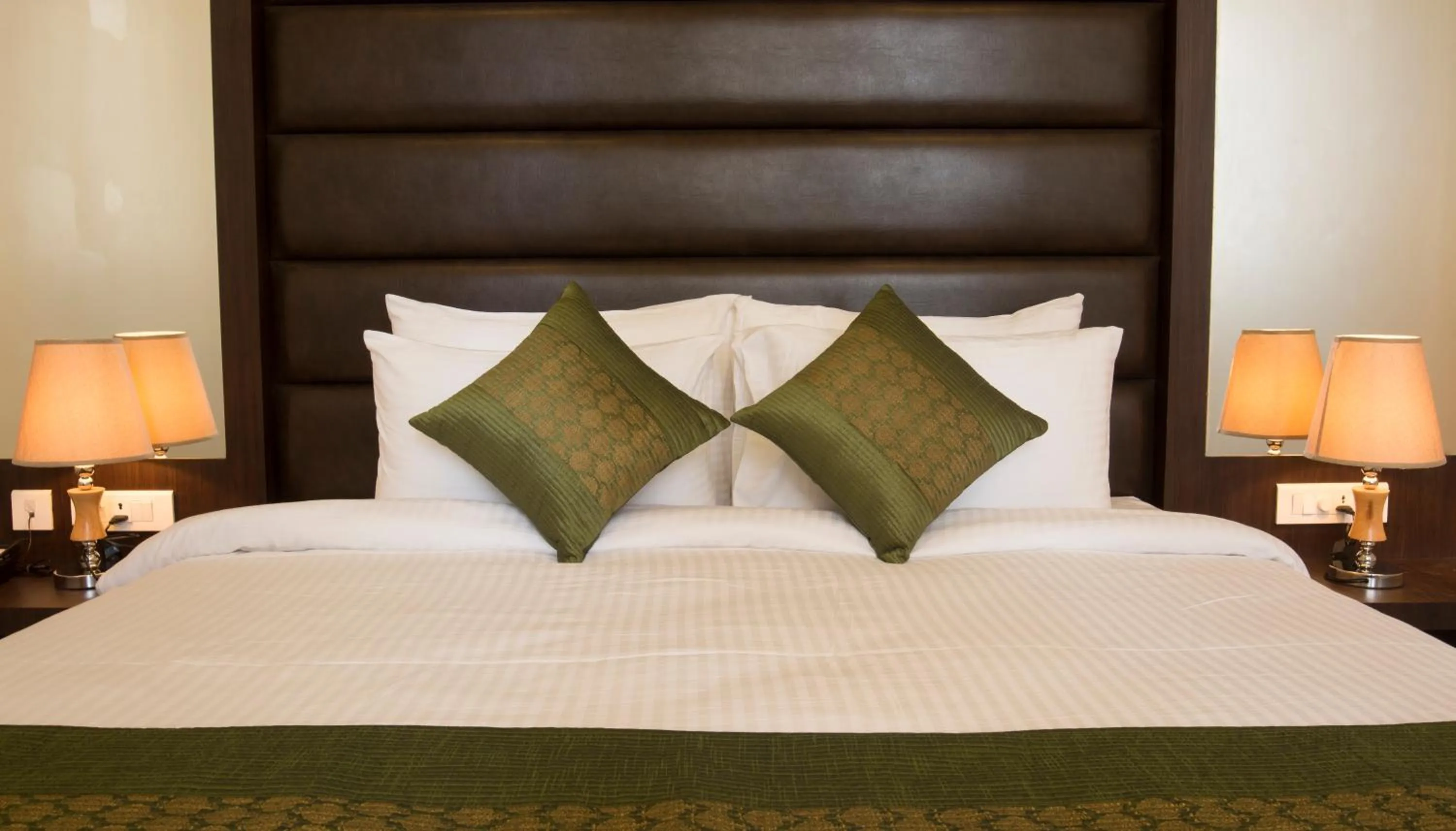 Bedroom, Bed in The Livin