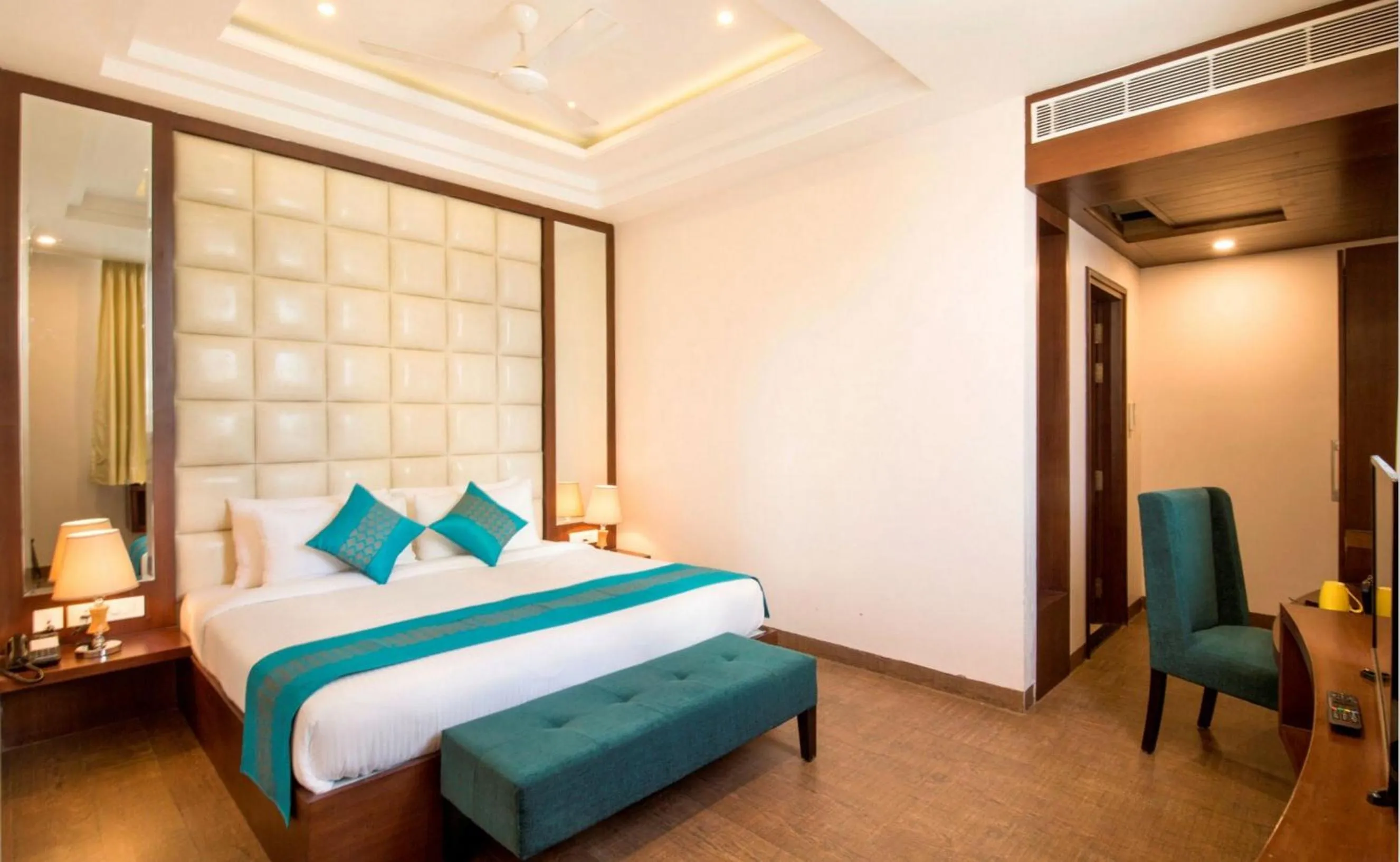 Bedroom, Bed in The Livin