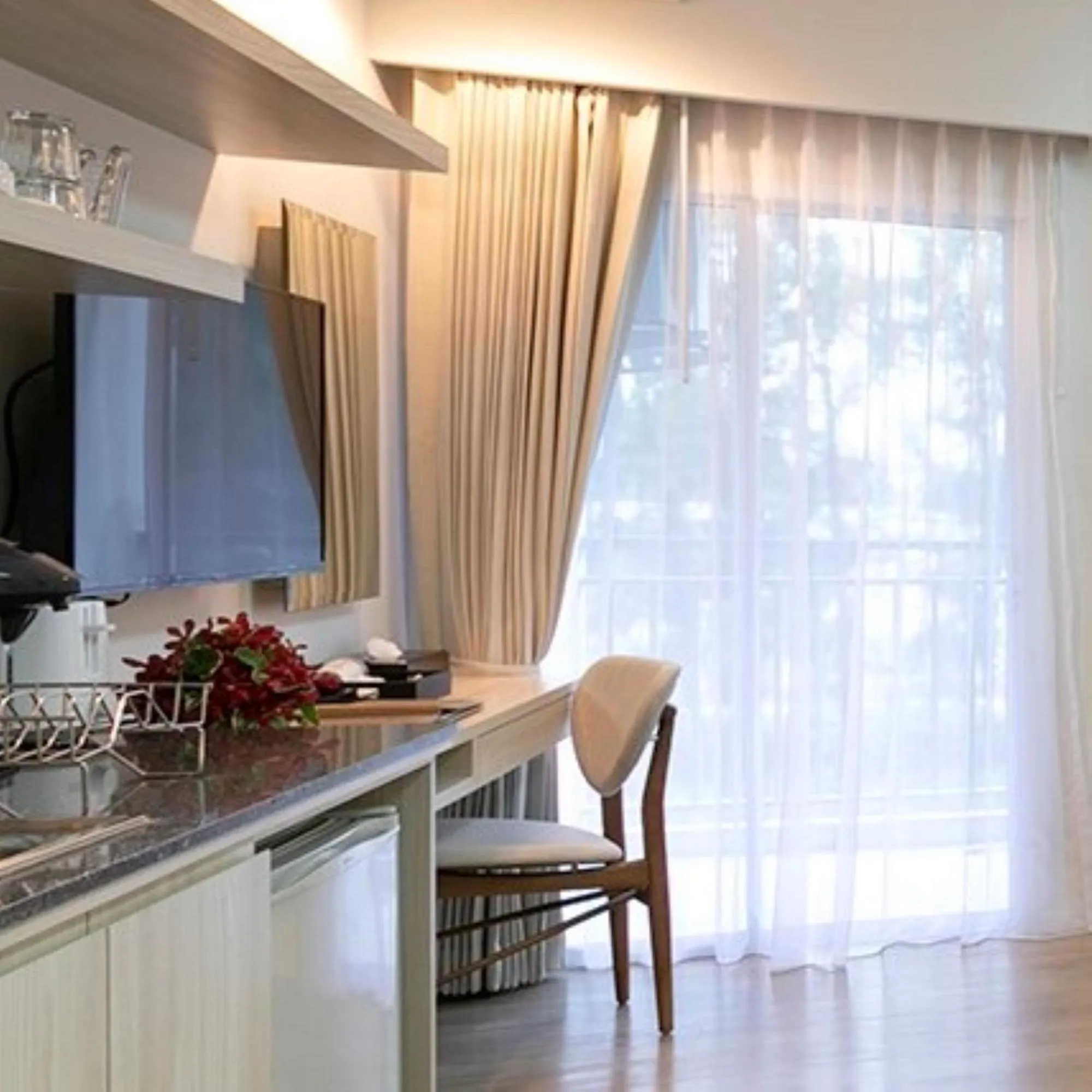 TV and multimedia in Kantary Hotel And Serviced Apartment, Amata, Bangpakong