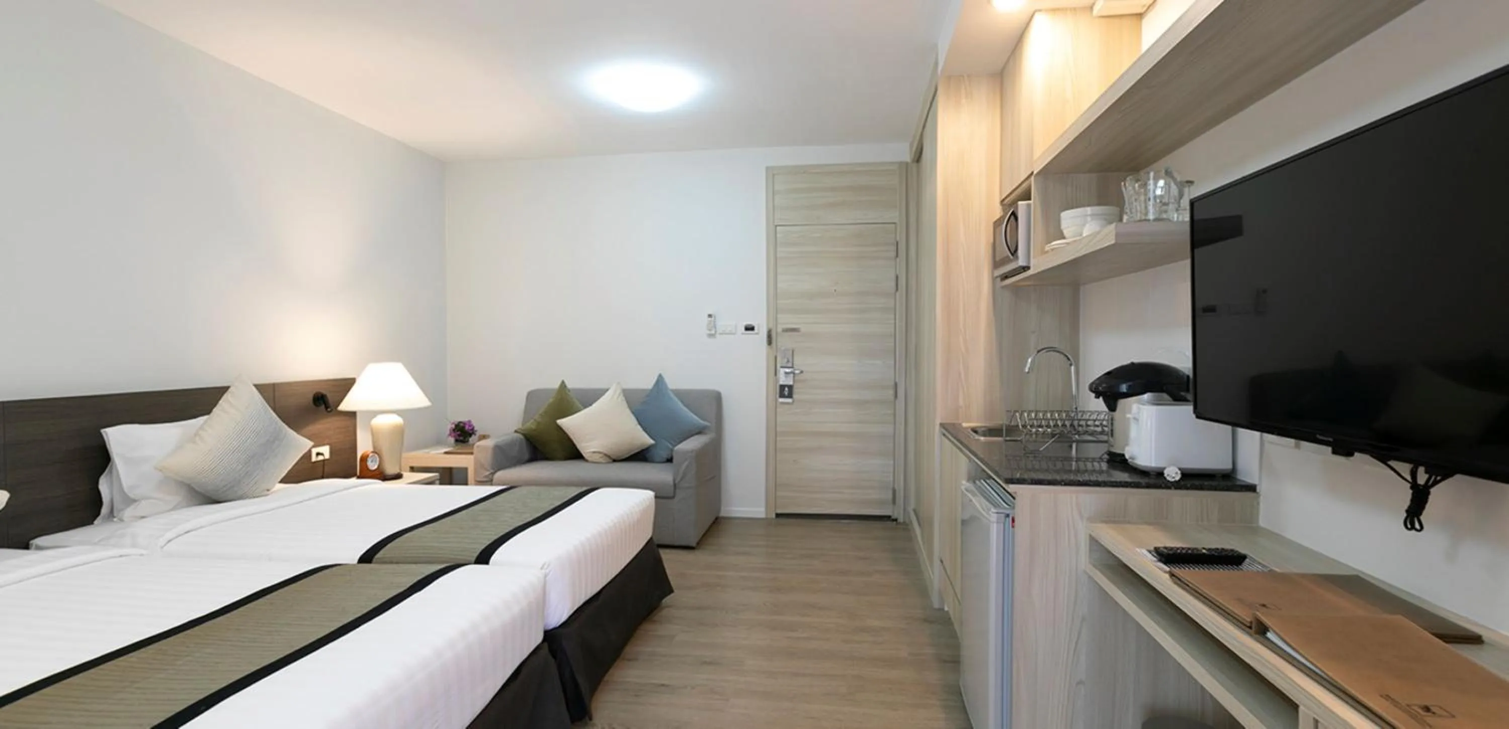 Bed in Kantary Hotel And Serviced Apartment, Amata, Bangpakong