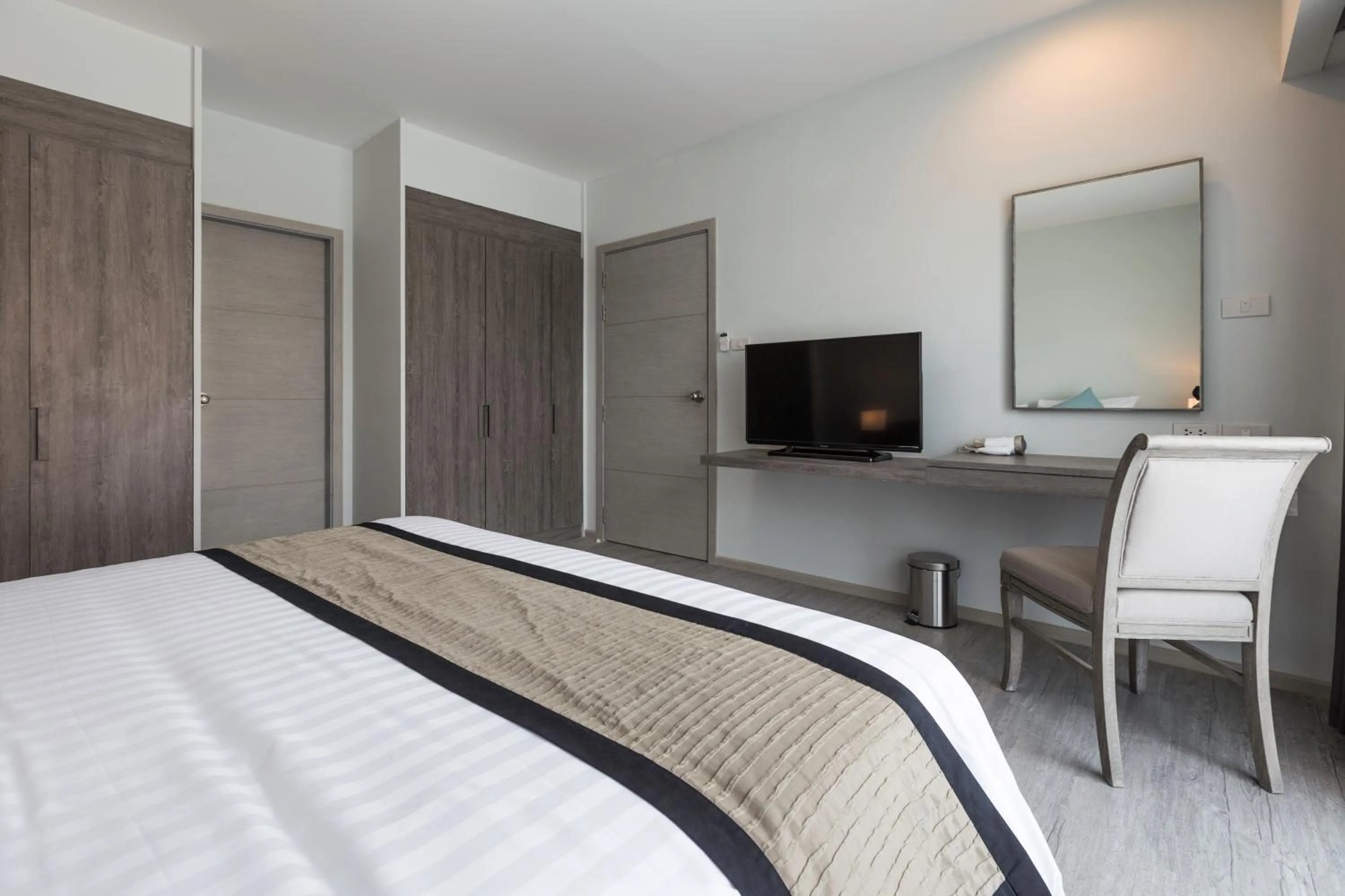 Bed in Kantary Hotel And Serviced Apartment, Amata, Bangpakong