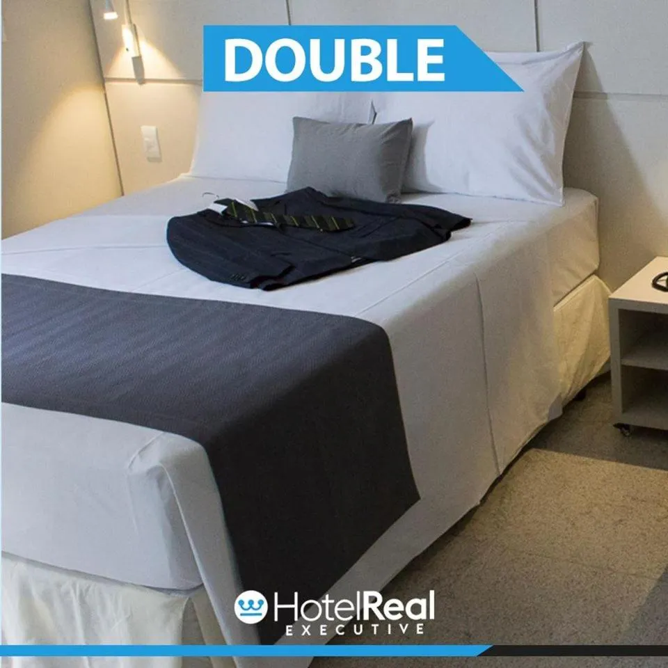 Bed in Hotel Real Executive