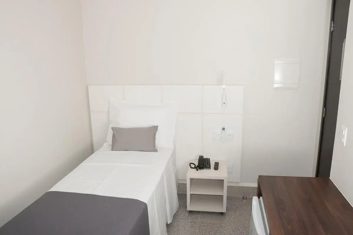 Single Room - single occupancy - Disability Access in HOTEL REAL EXECUTIVE seu hotel para MOTO GP BRASIL Single Room - single occupancy - Disability Access in HOTEL REAL EXECUTIVE seu hotel para MOTO GP BRASIL