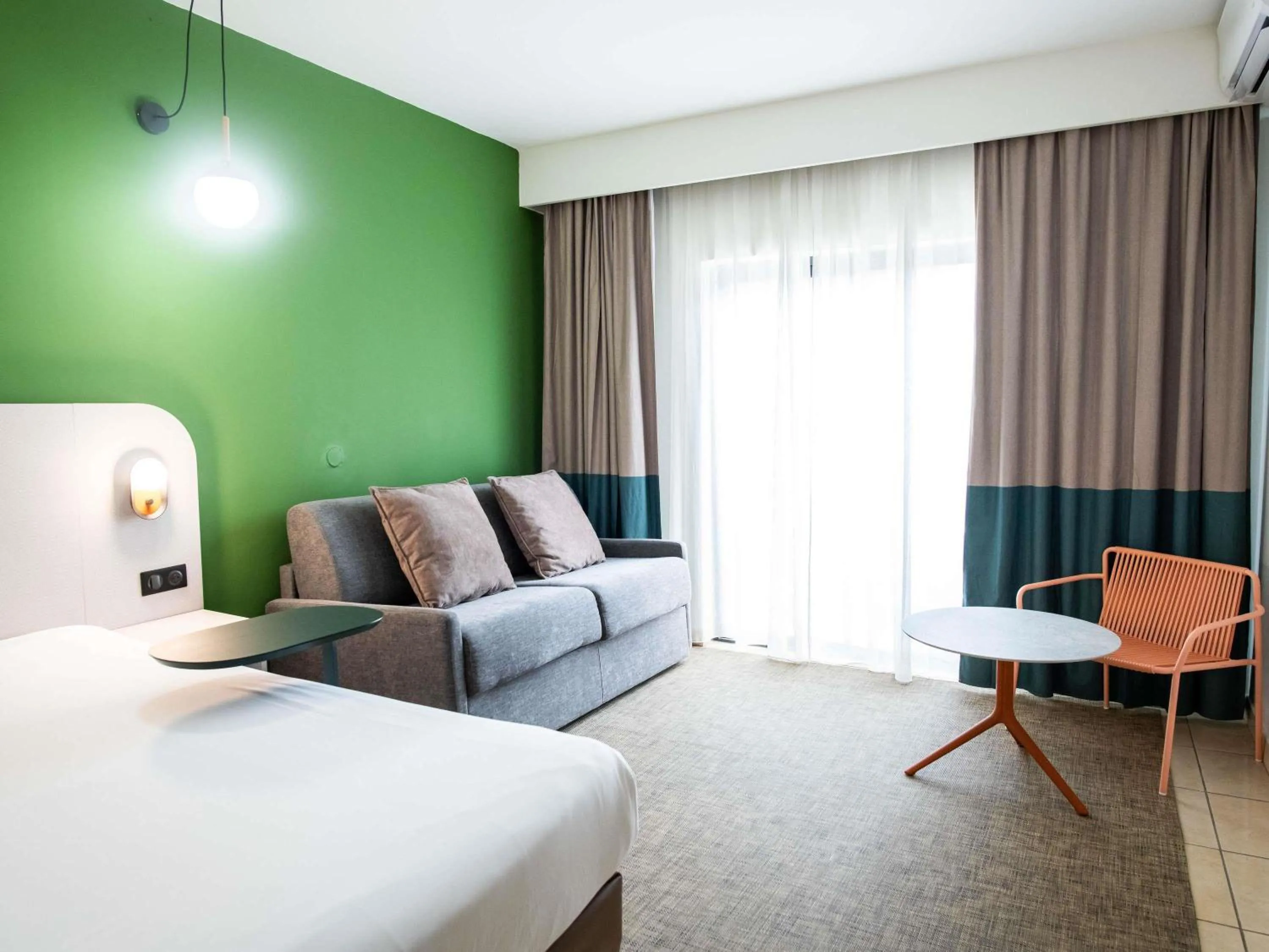 Bedroom in Ibis Styles Cayenne Centre Amazonia