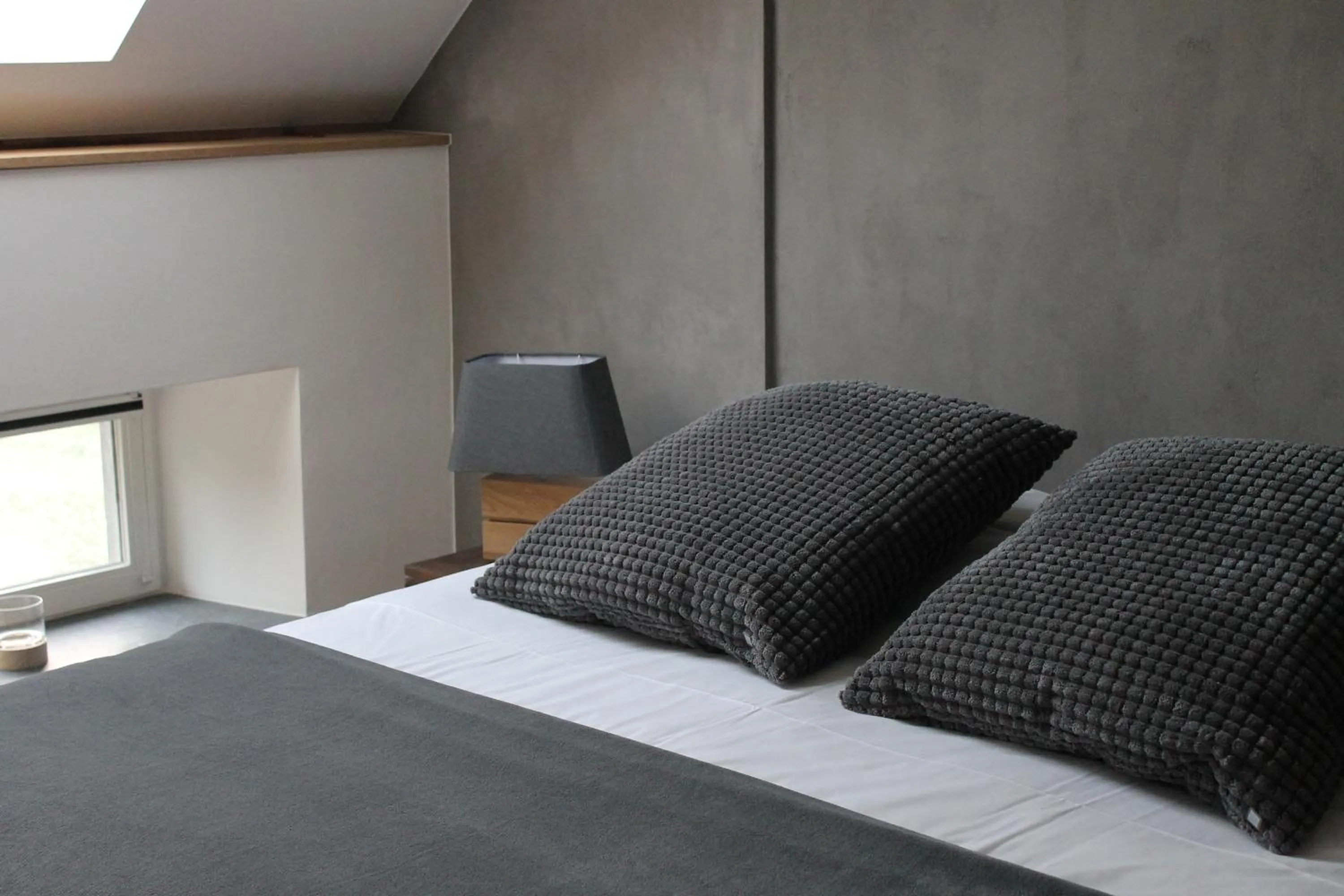 Decorative detail, Bed in Chante-Pierre