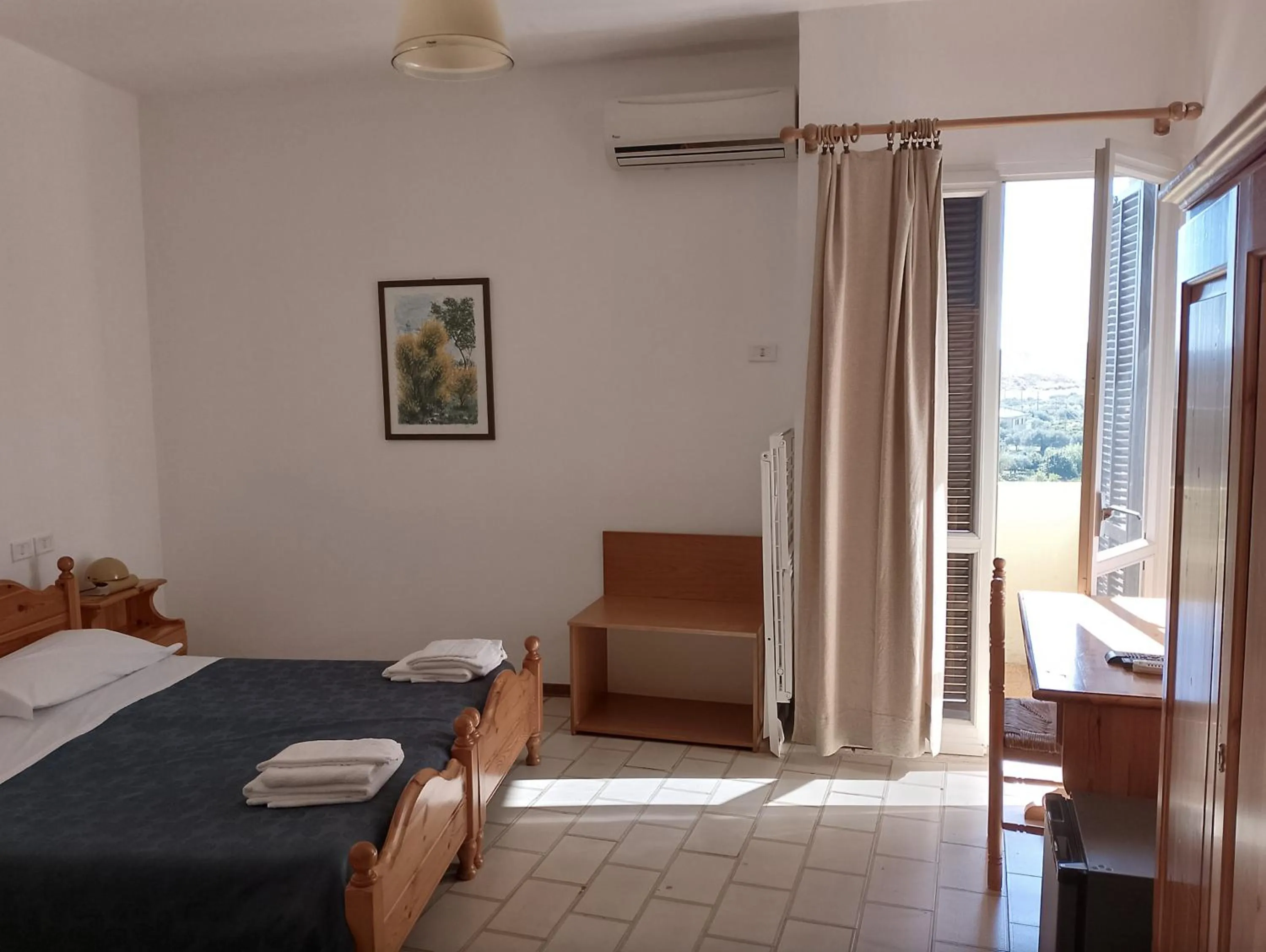 View (from property/room), Bed in La Feluca