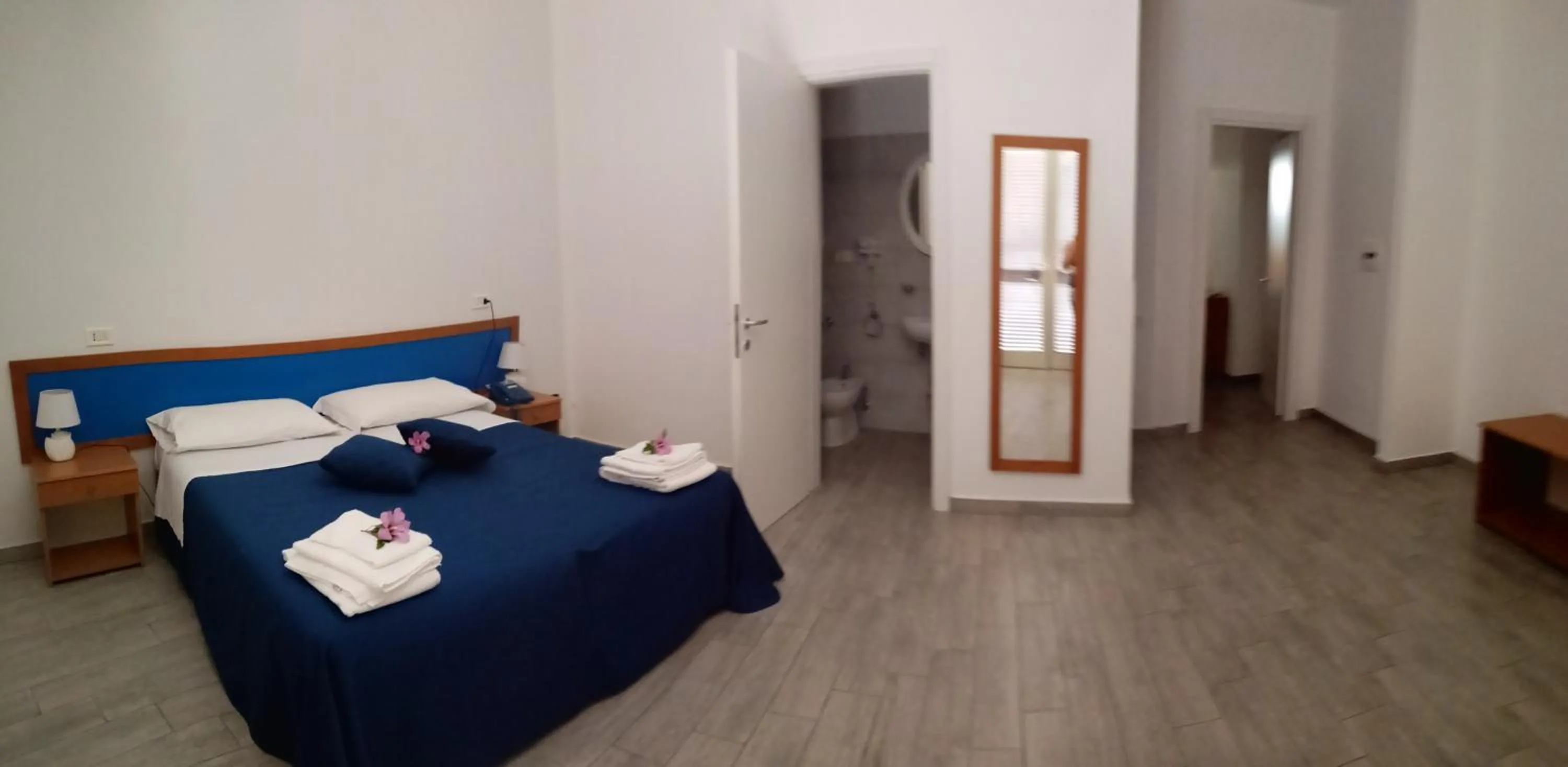 Bedroom, Bed in La Feluca