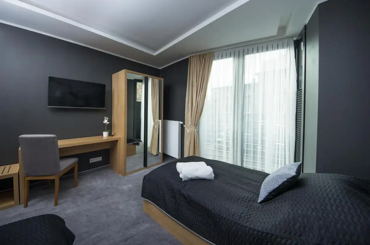 Twin Room with Bathroom - single occupancy in Apartamenty D20 Twin Room with Bathroom - single occupancy in Apartamenty D20