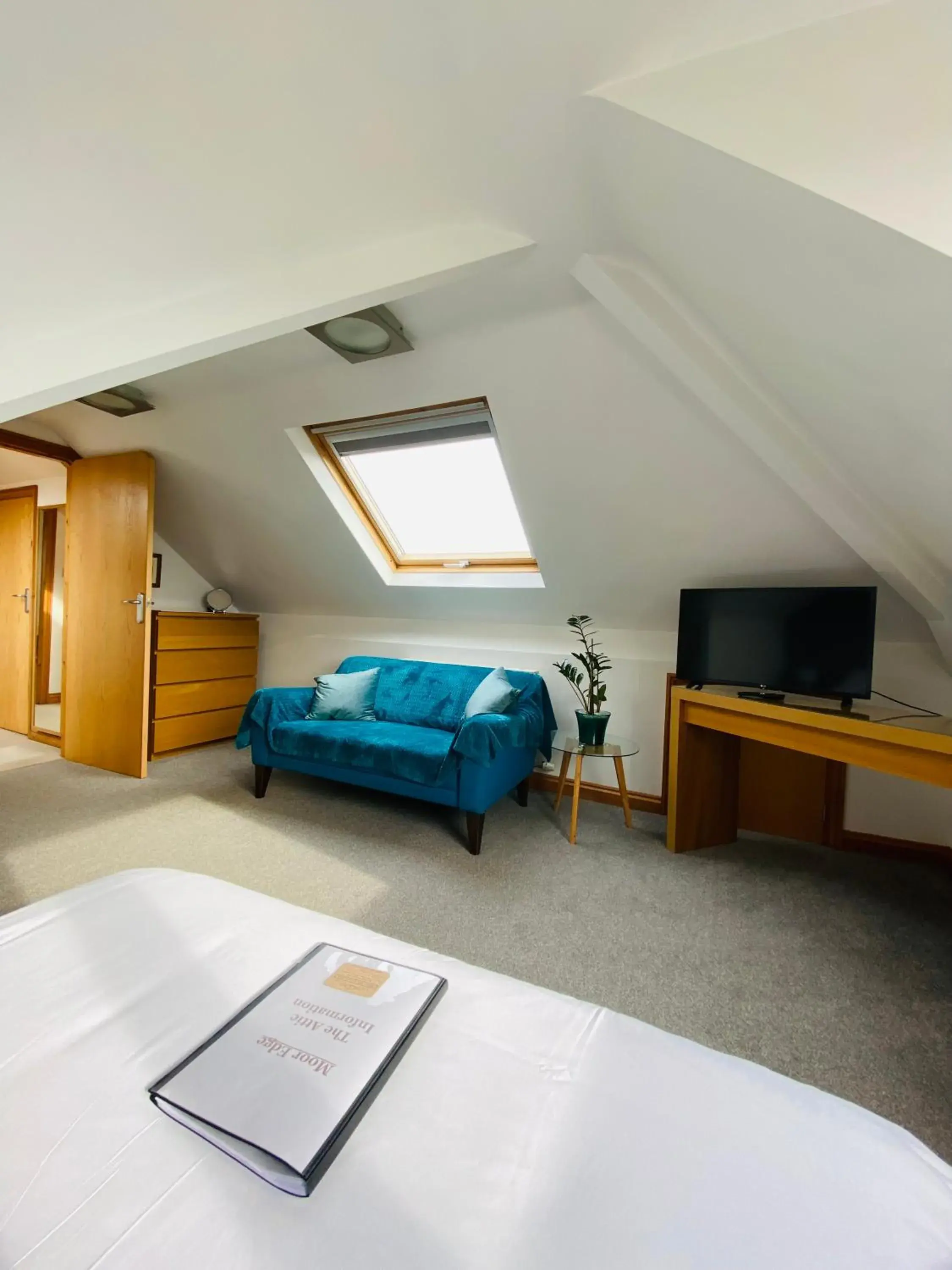 Deluxe Double Room with Shower in Mooredge Guest House Deluxe Double Room with Shower in Mooredge Guest House