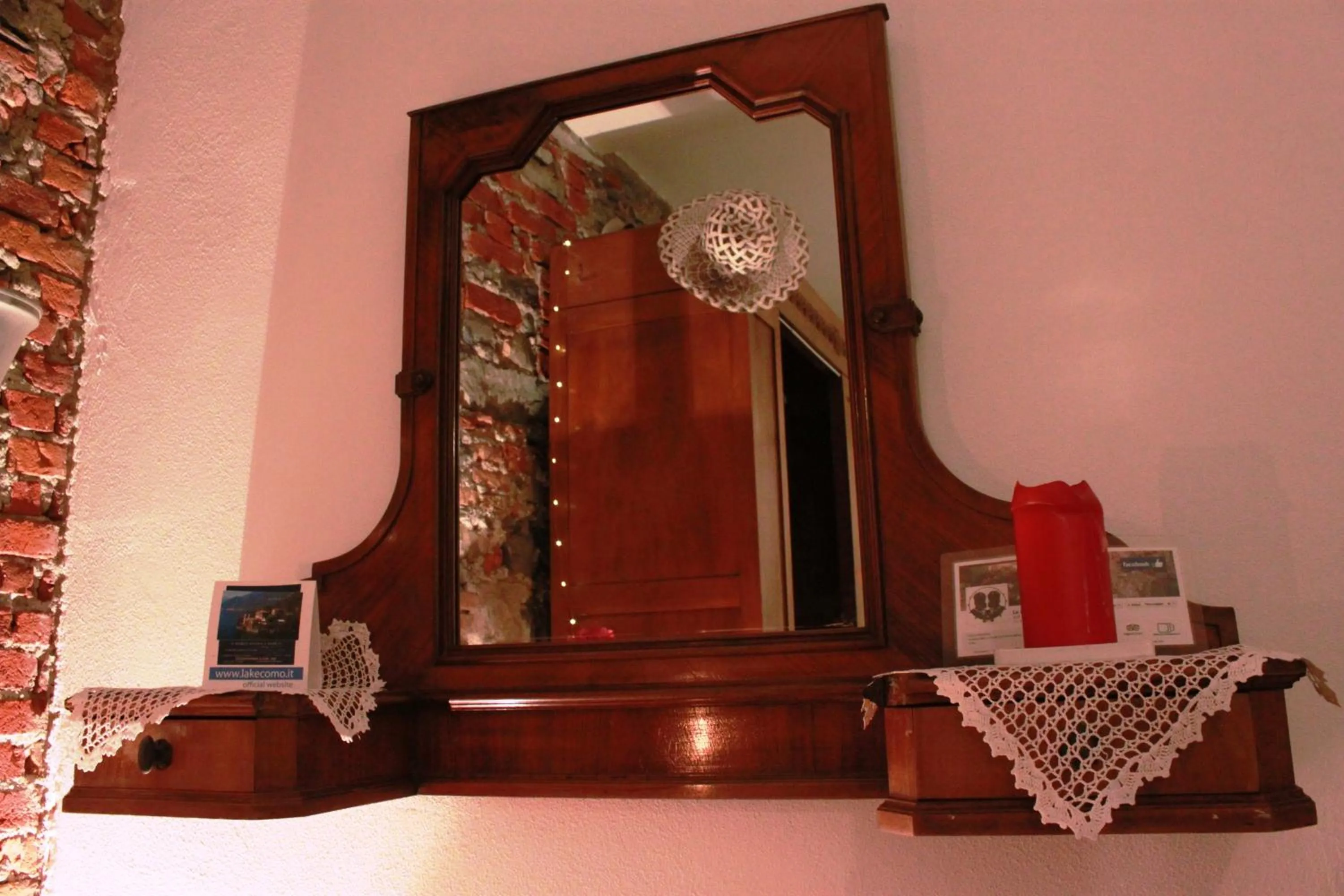 Decorative detail in Le Dame Della Cortesella B&B