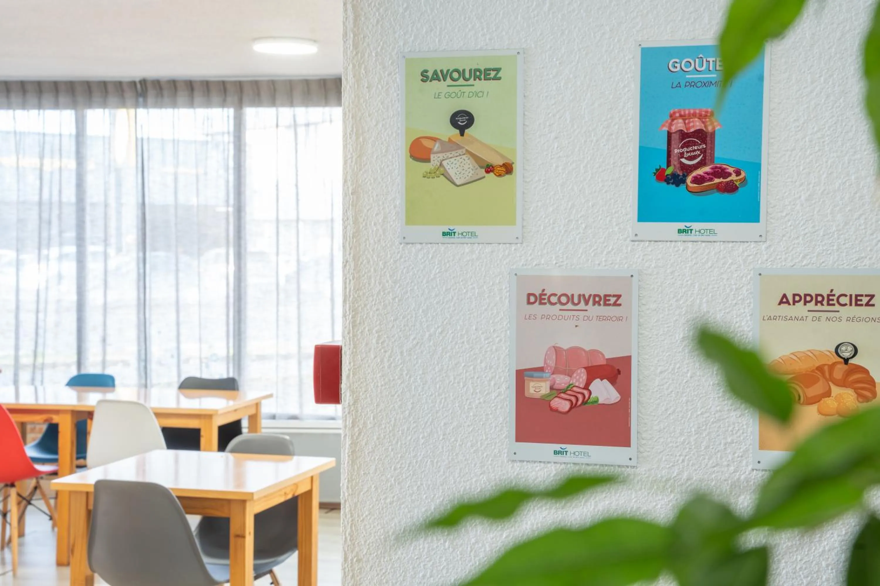 Buffet breakfast in Brit Hotel Essentiel Tours Nord